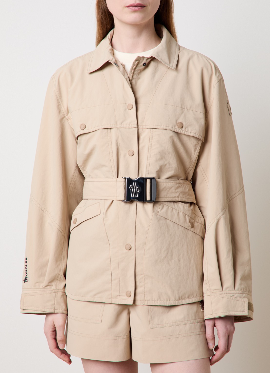 Moncler Kaeng jack met ceintuur - detail beige