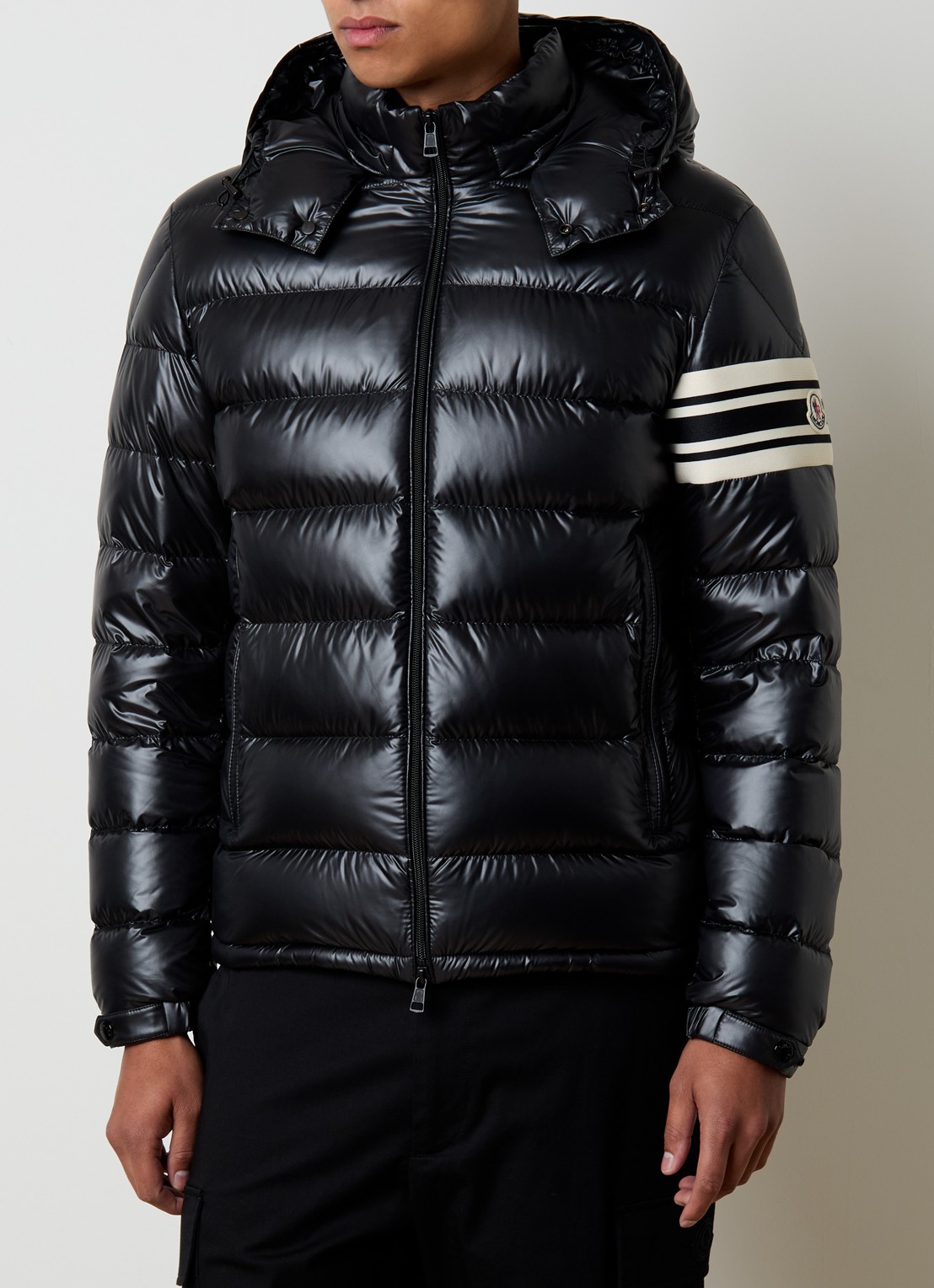 Moncler Landre puffer jack met donsvulling en afneembare capuchon - detail zwart