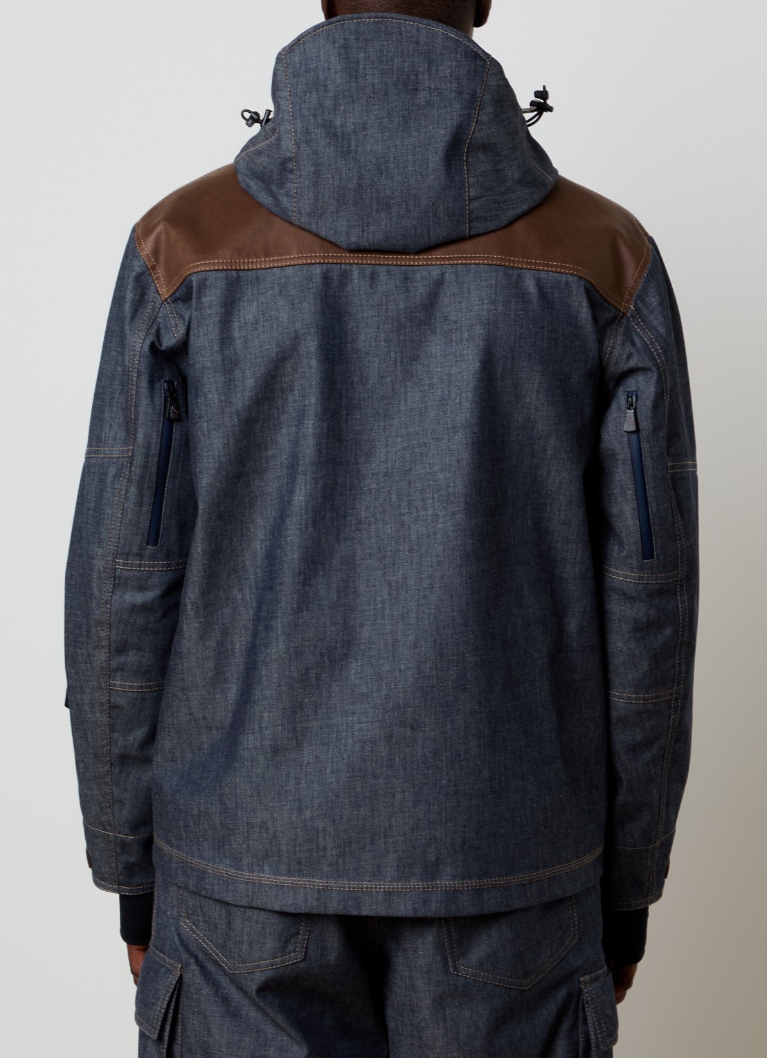 Moncler Langtang ski-jas met capuchon en ritszakken - achterkant indigo