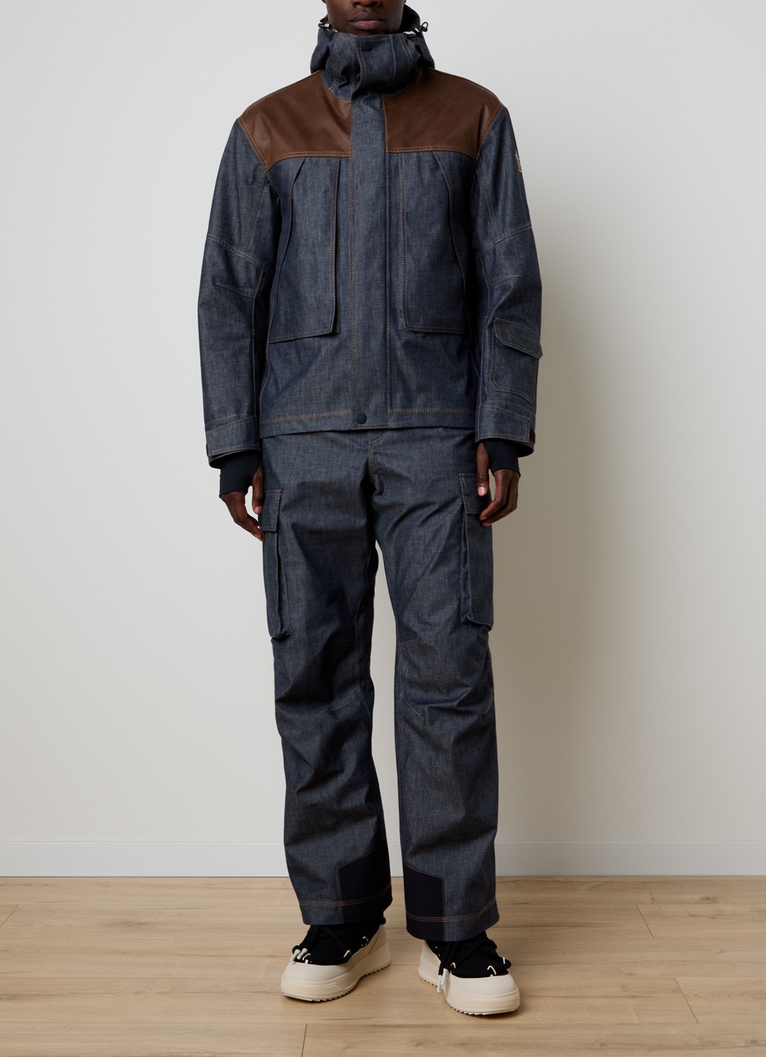 Moncler Langtang ski-jas met capuchon en ritszakken - voorkant 3 indigo