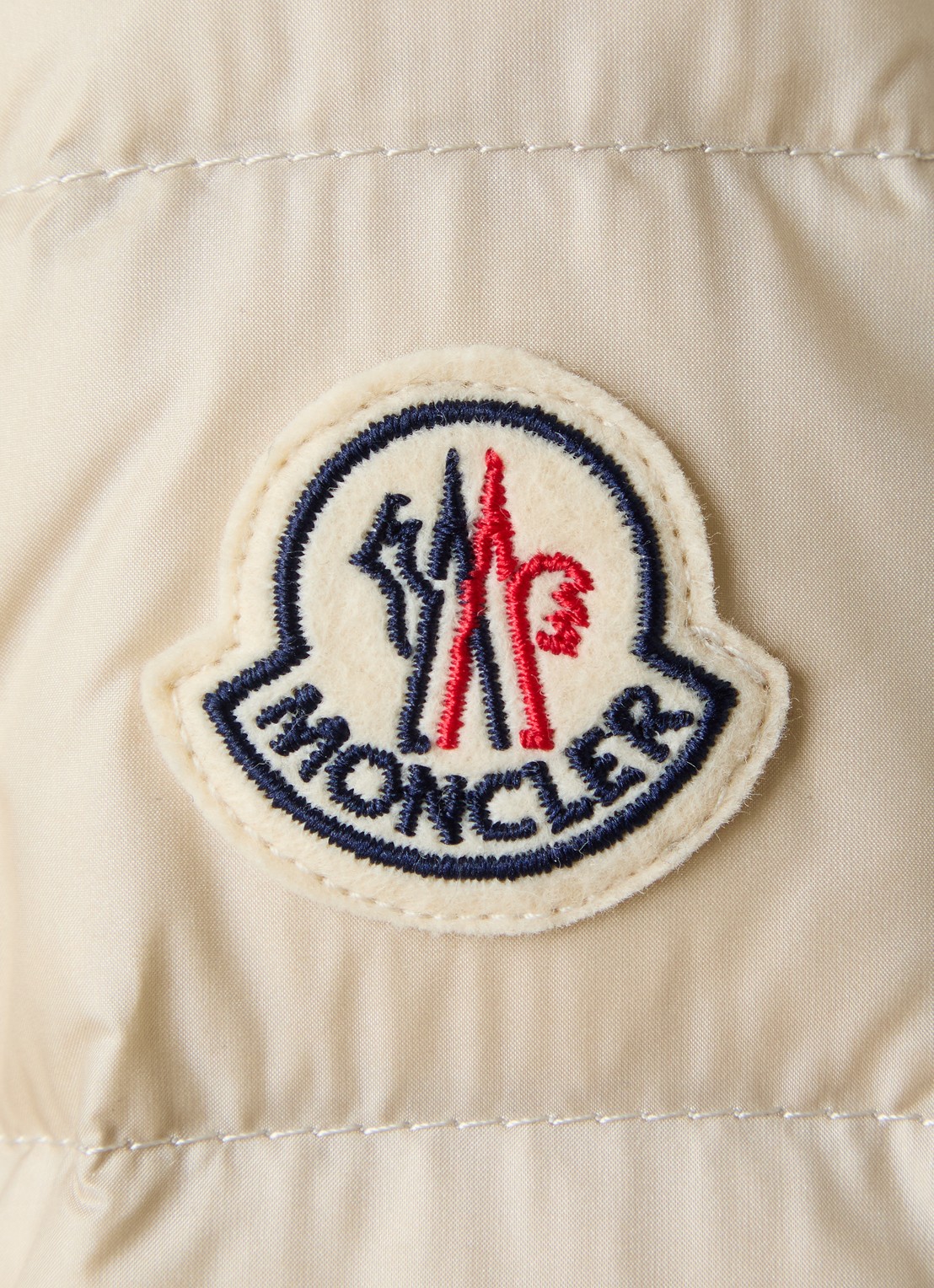 Moncler Lans gewatteerd jack met donsvulling en klepzakken - detail 6 beige