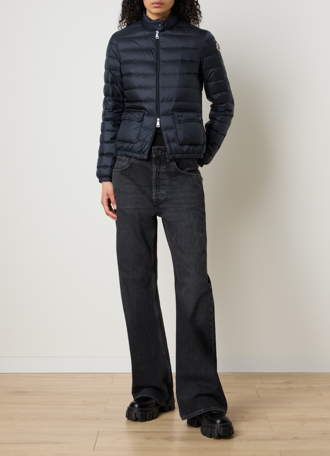 Moncler Lans gewatteerd jack met donsvulling en klepzakken - voorkant 2 donkerblauw