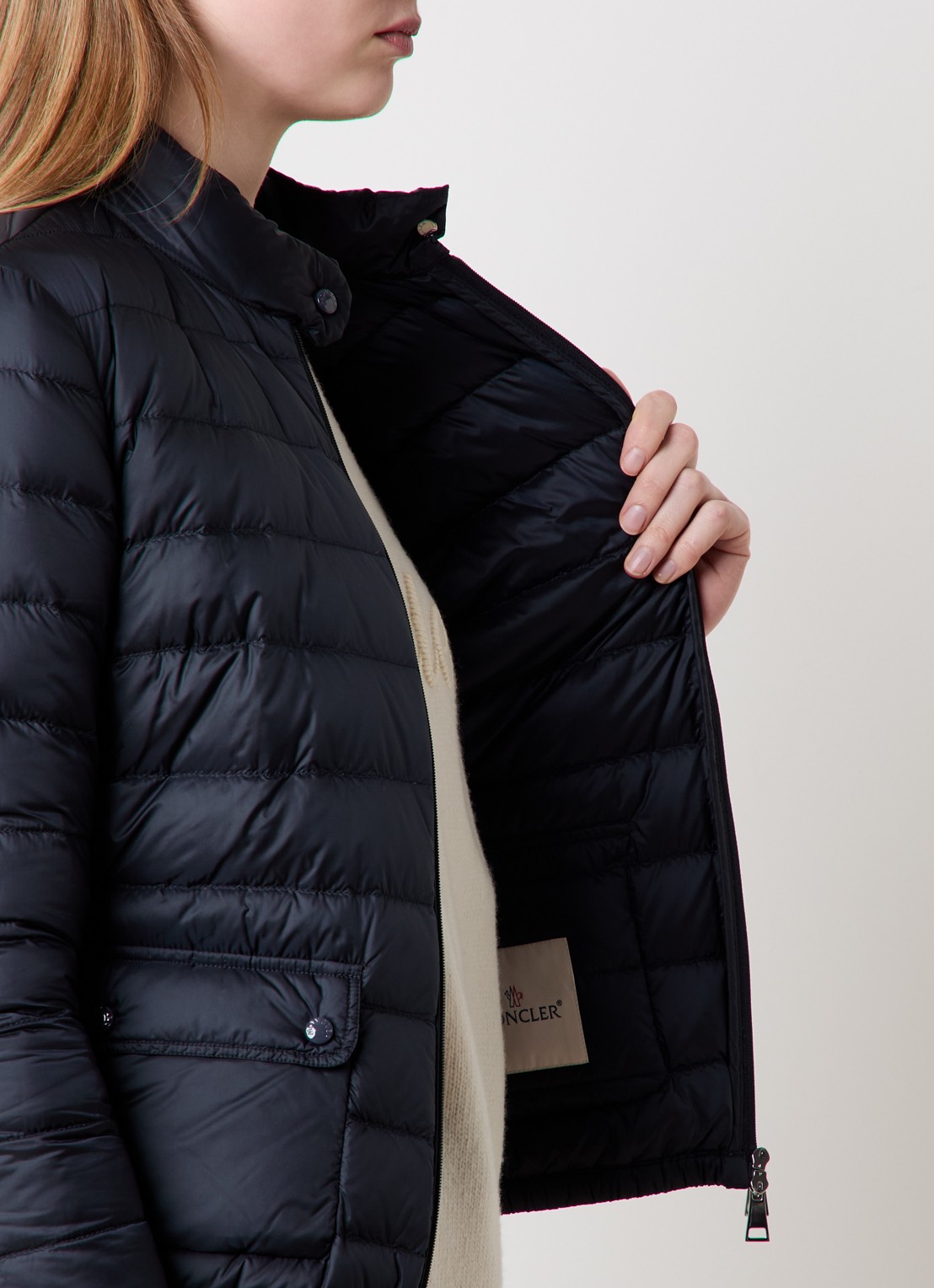 Moncler Lans gewatteerd jack met donsvulling en logoborduring - detail 3 donkerblauw