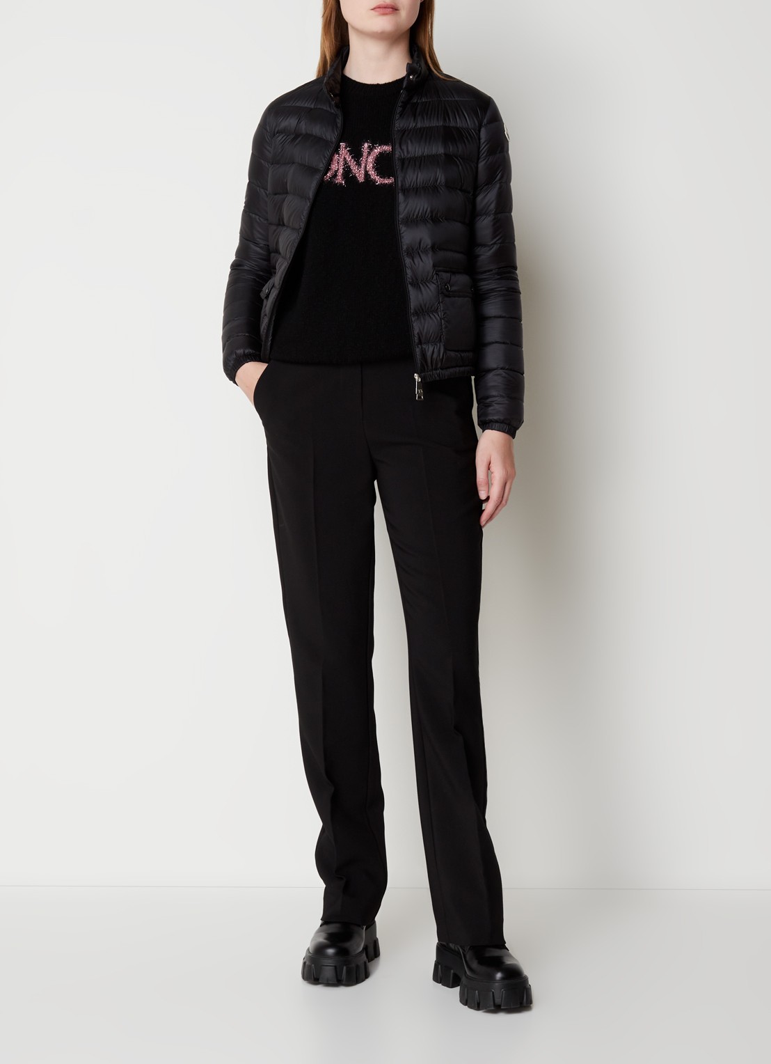 Moncler Lans gewatteerd jack met donsvulling met logoborduring - voorkant 3 zwart
