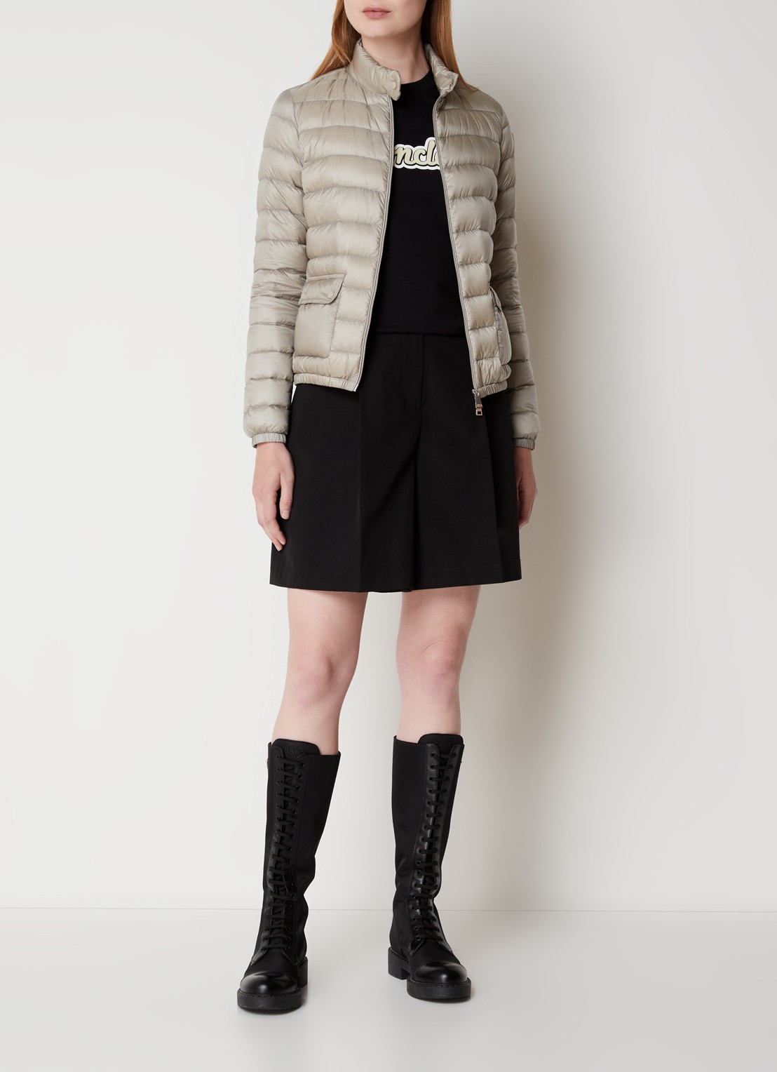 Moncler Lans gewatteerd jack met donsvulling met logoborduring - voorkant 6 donkerbeige