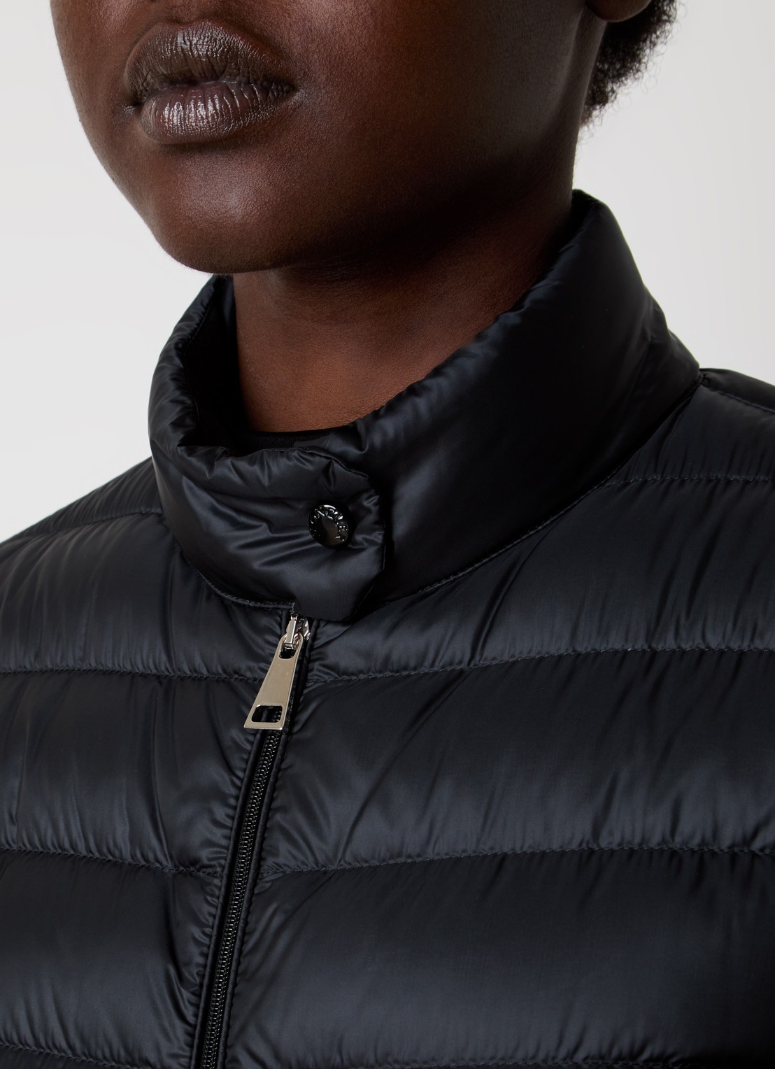 Moncler Lans gewatteerde jas met donsvulling en klepzakken - detail 4 zwart