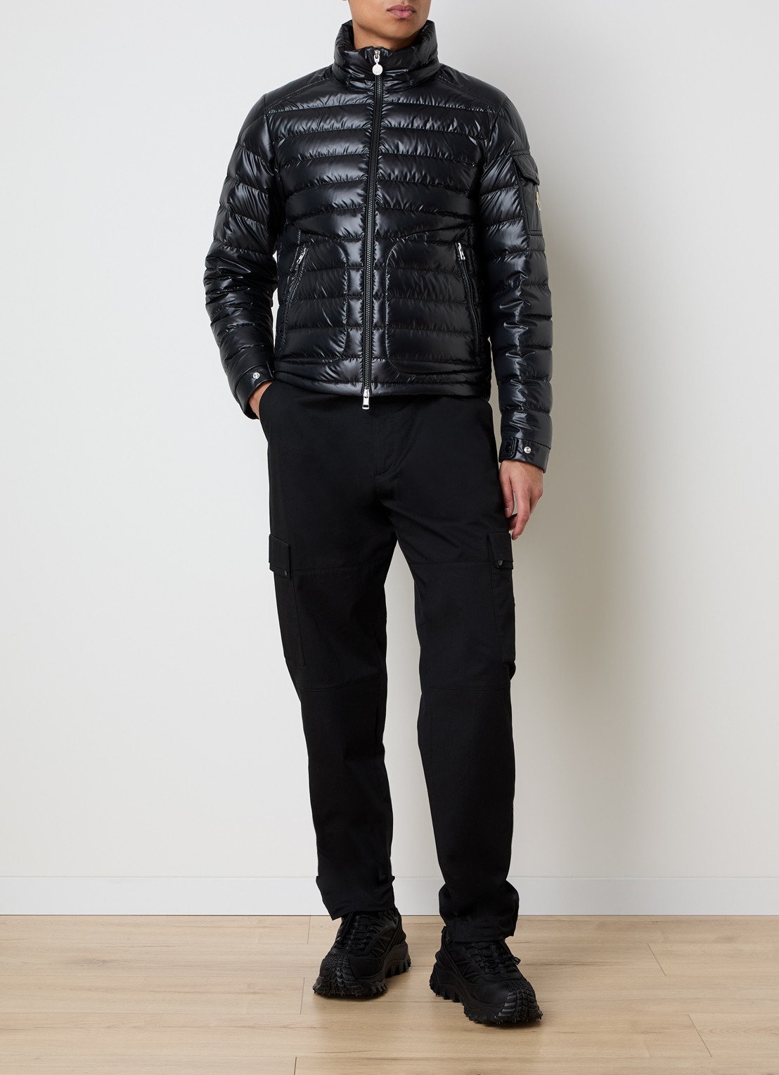 Moncler Lauros gewatteerd jack met donsvulling en afneembare capucon - voorkant 2 zwart