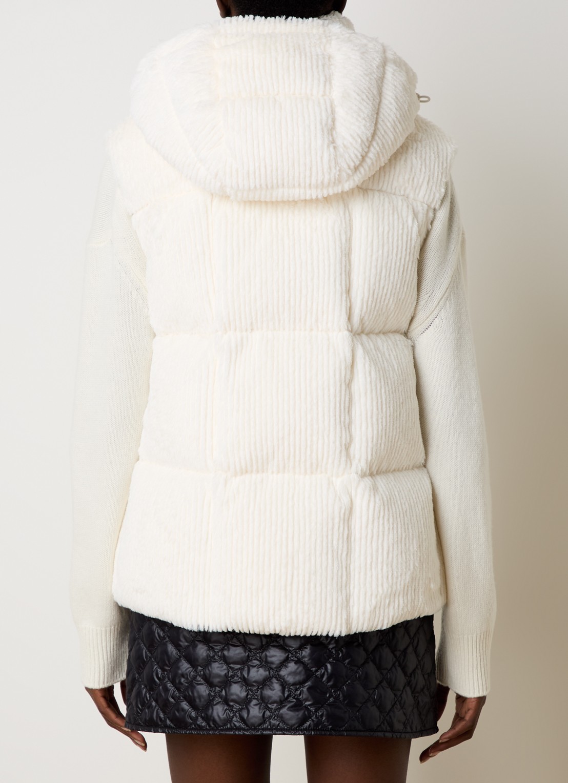 Moncler Luzule gewatteerde bodywarmer met donsvulling en logo - achterkant 6 gebroken wit