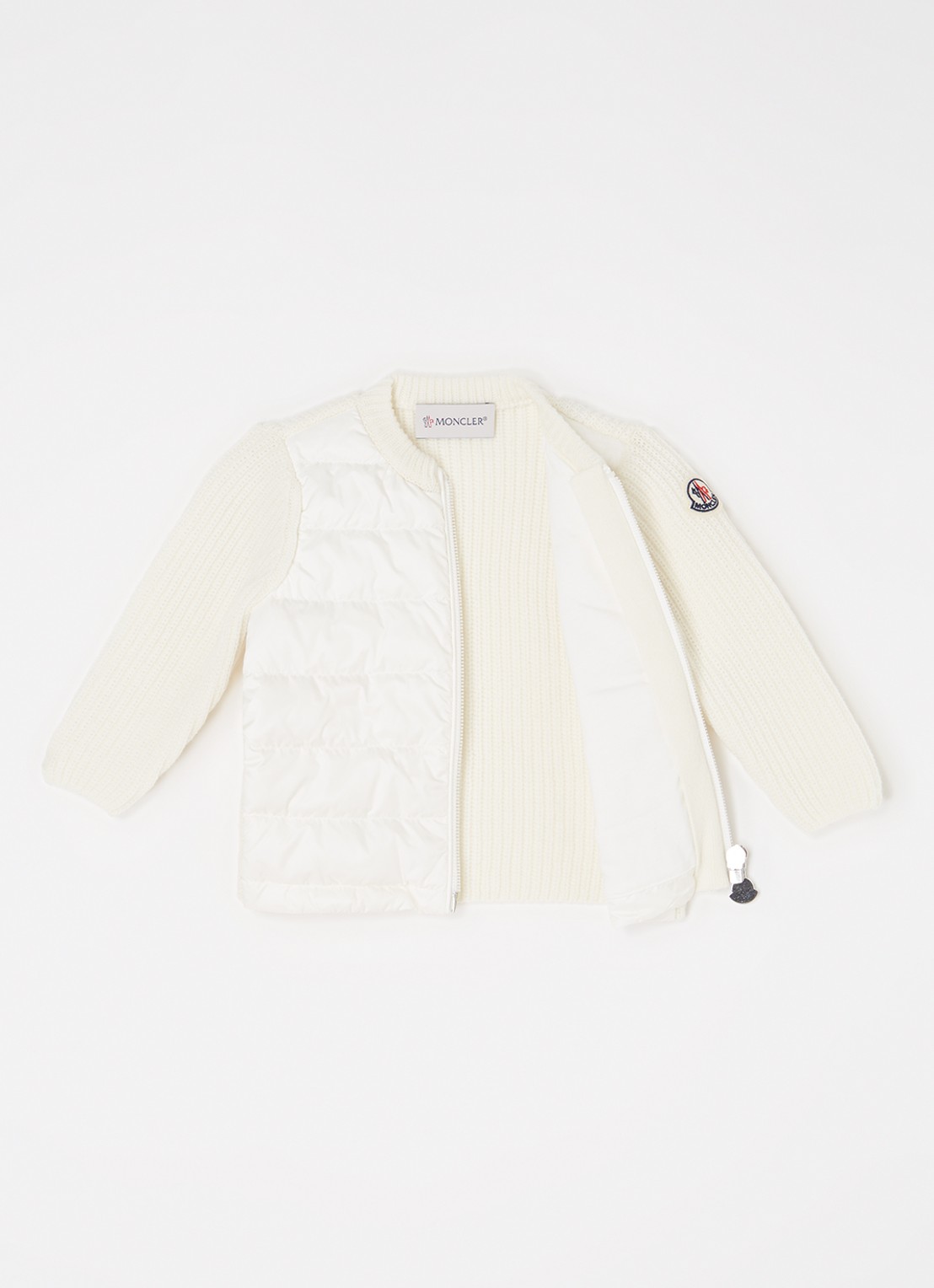 Moncler M1241 grofgebreid vest van wol met gewatteerde voorpand met donsvulling - voorkant 2 wit