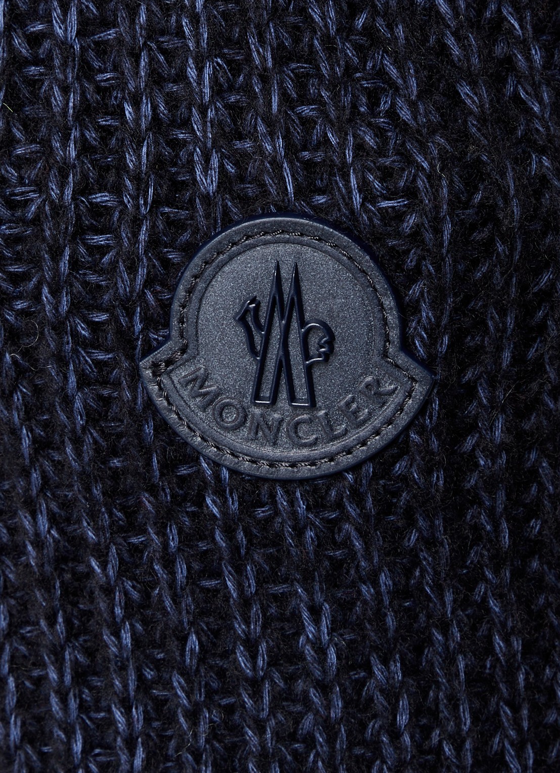 Moncler M3543 grofgebreid vest in wolblend met gewatteerd voorpand met donsvulling - detail 5 donkerblauw