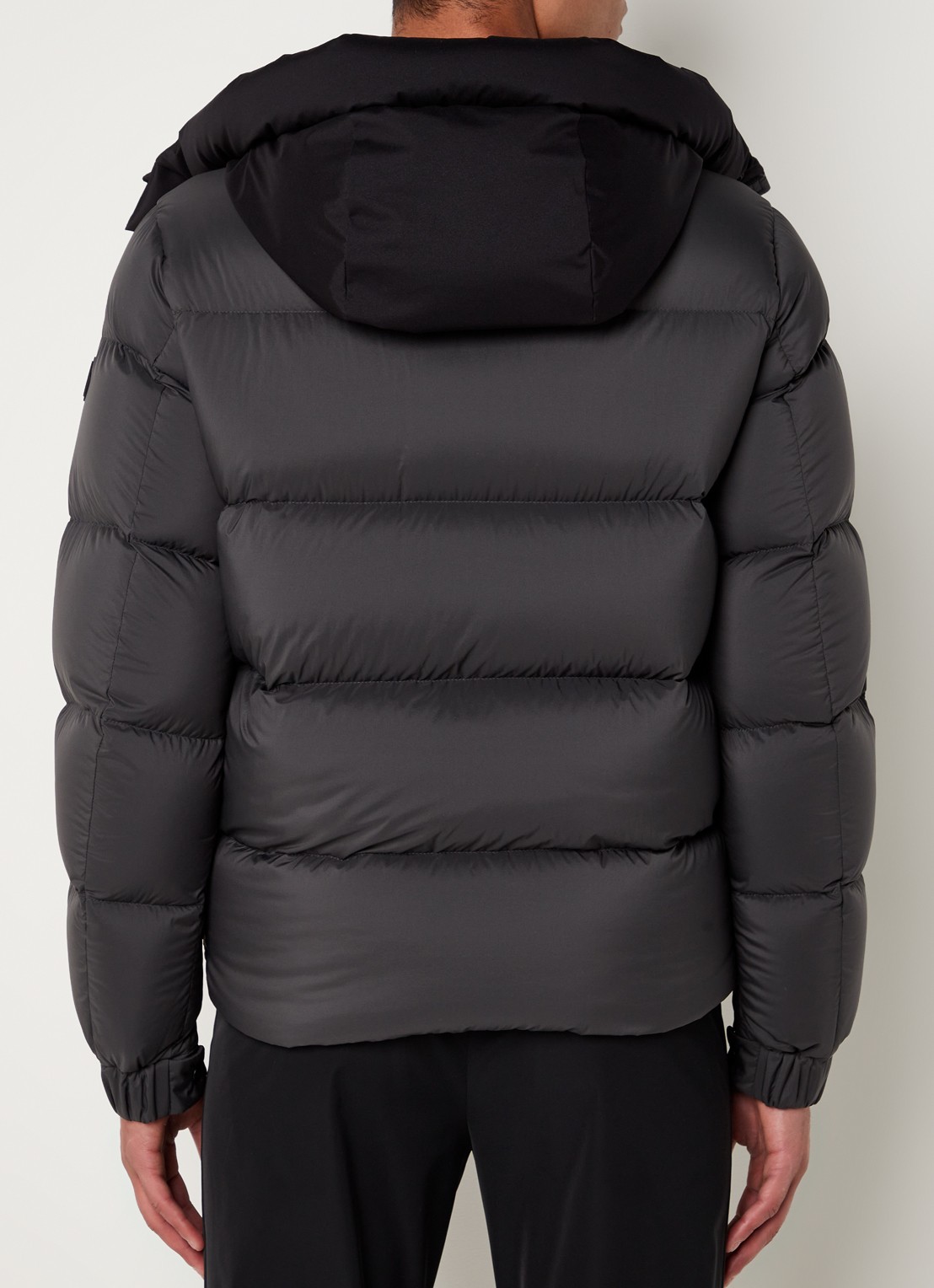 Moncler Madeira puffer jack met donsvulling en logo - achterkant 3 lichtgrijs