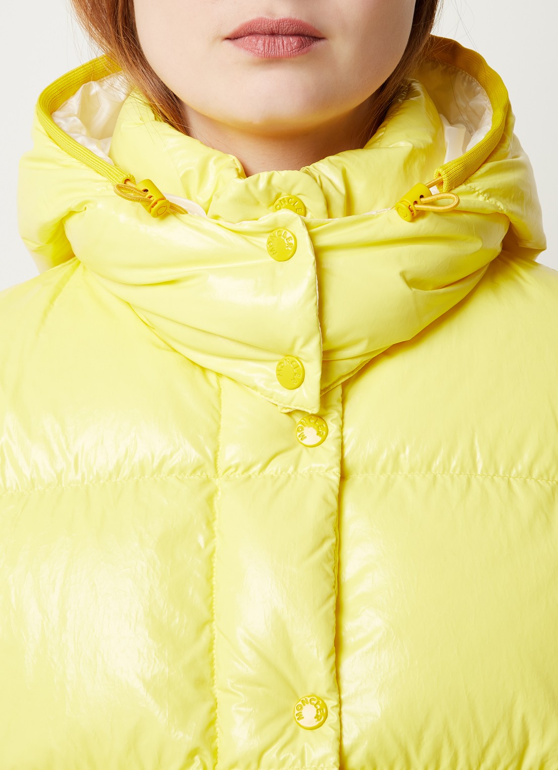 Moncler Mauleon puffer jack met donsvulling en afneembare mouwen - detail 3 citroengeel