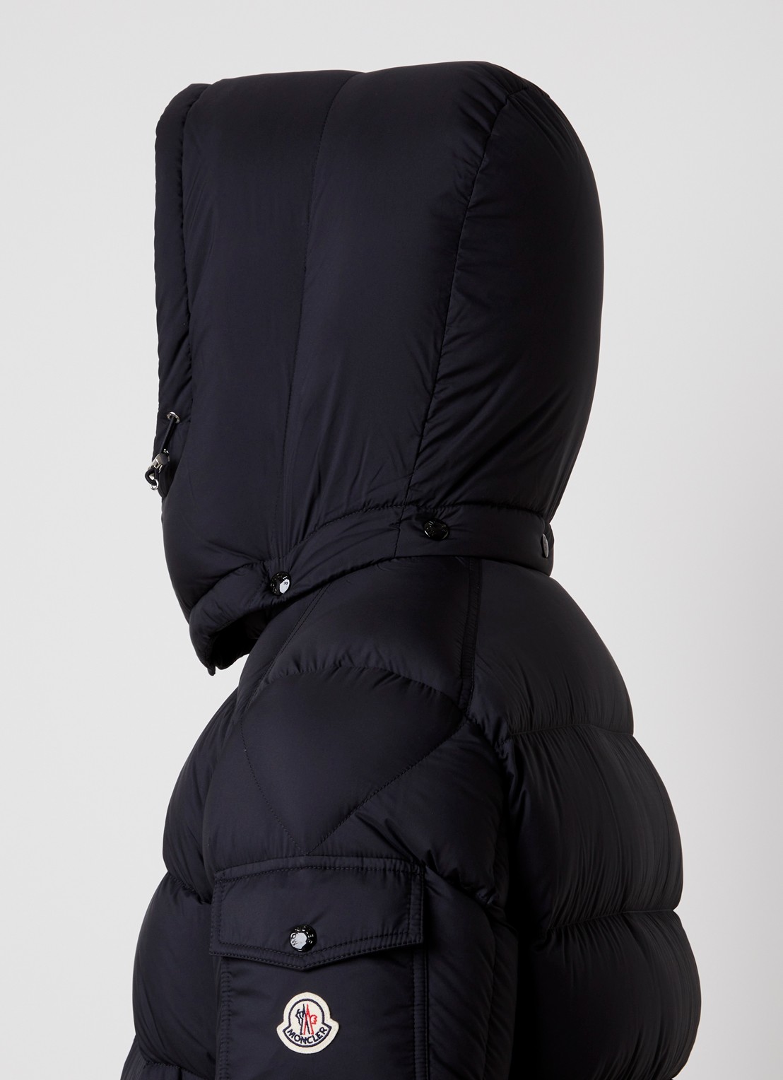 Moncler Maya puffer jack met donsvulling en ritszakken - detail 6 zwart