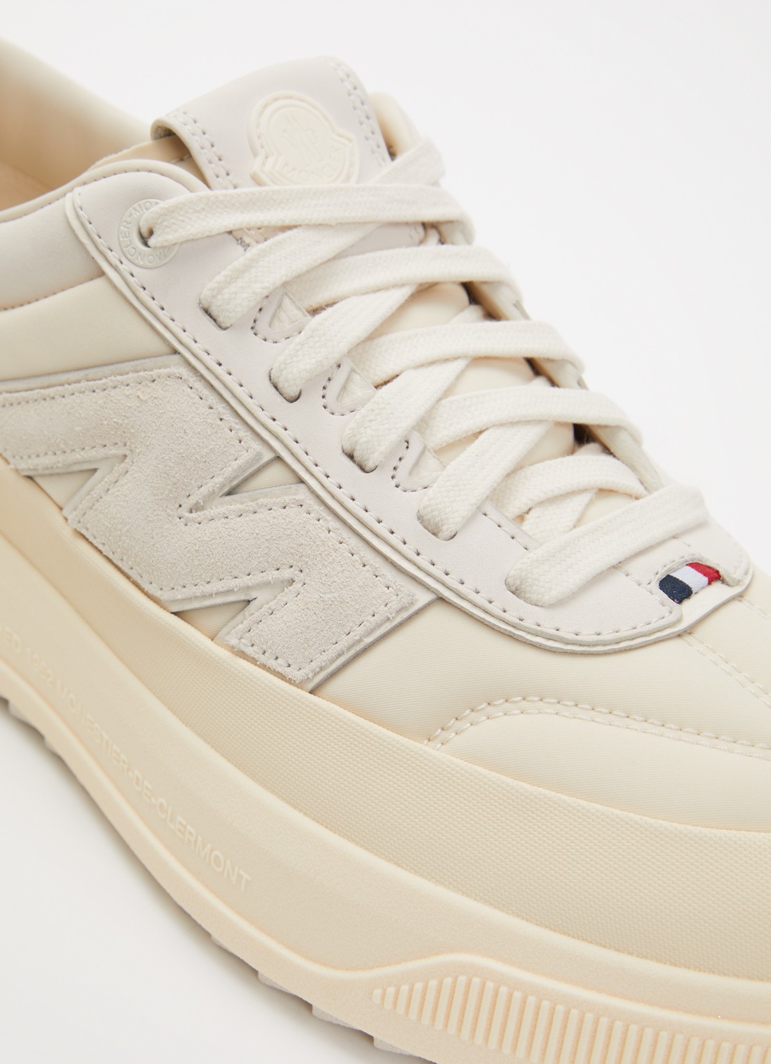 Moncler Monpulse sneaker met suède details - detail 5 gebroken wit