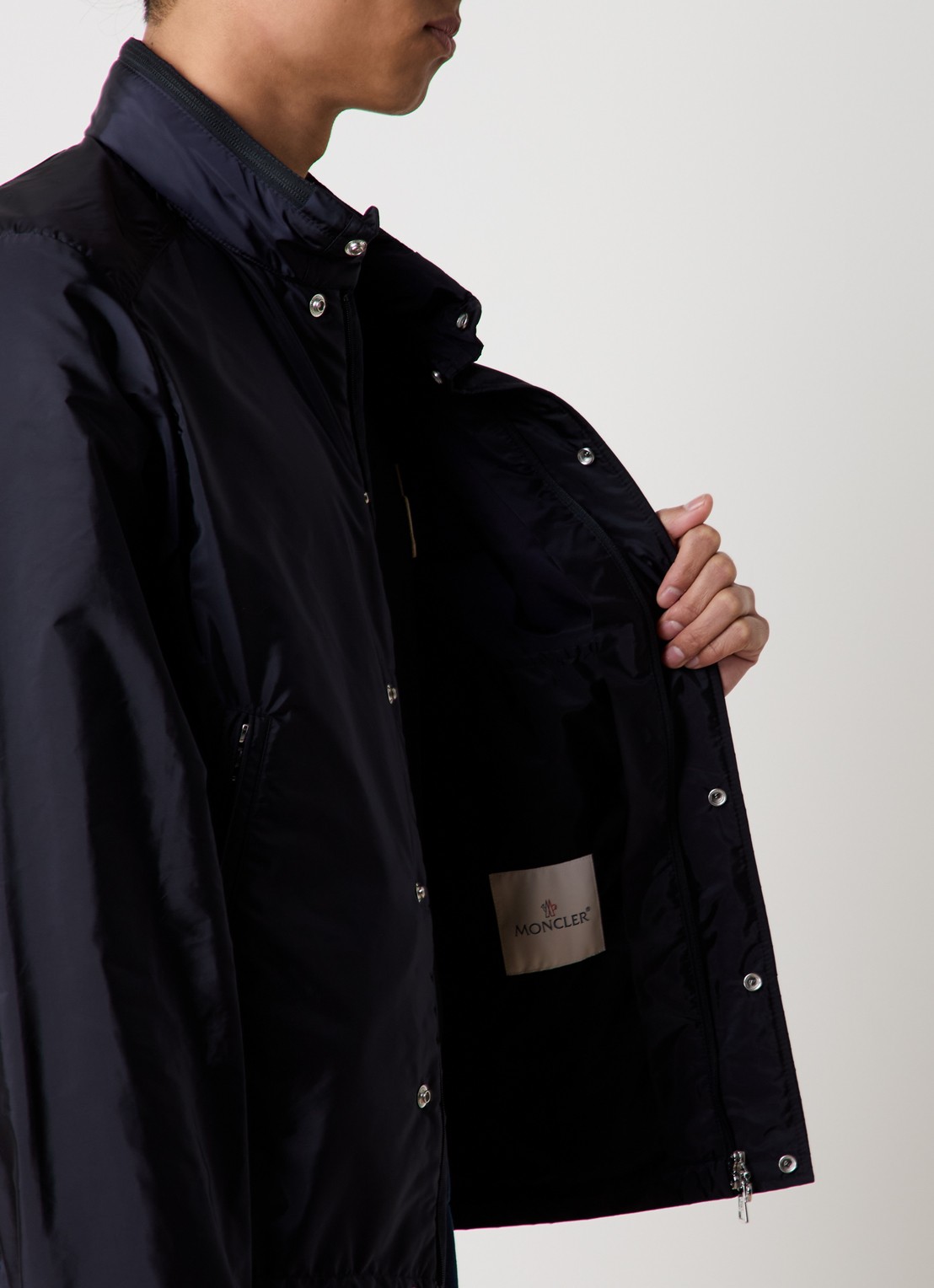 Moncler Montriond windjack met opbergbare capuchon - detail 2 donkerblauw