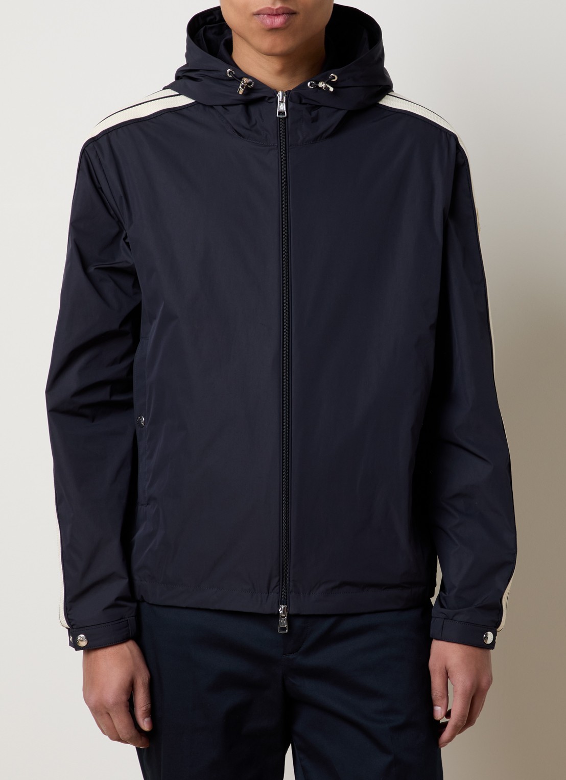 Moncler Olan windjack met capuchon - detail 4 donkerblauw