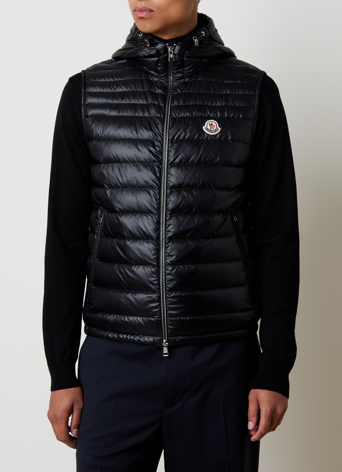 Moncler Orant gewatteerde bodywarmer met donsvulling en capuchon - detail zwart
