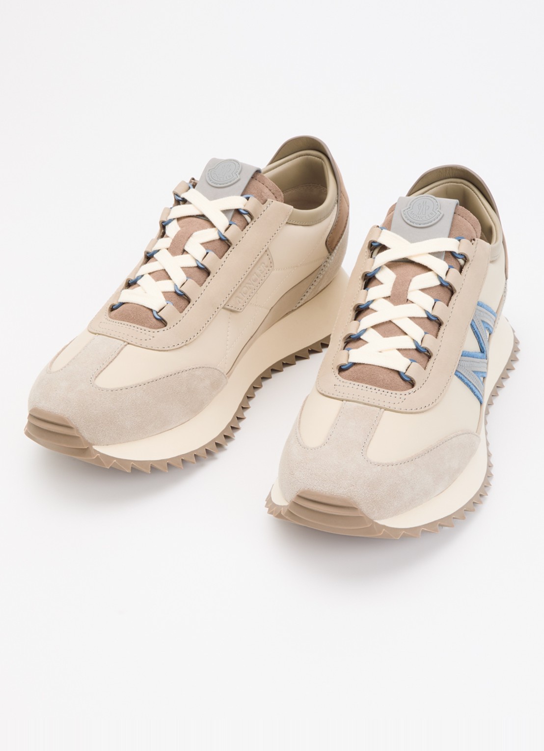 Moncler Pacey2 sneaker met details van nubuck en suède - detail zand