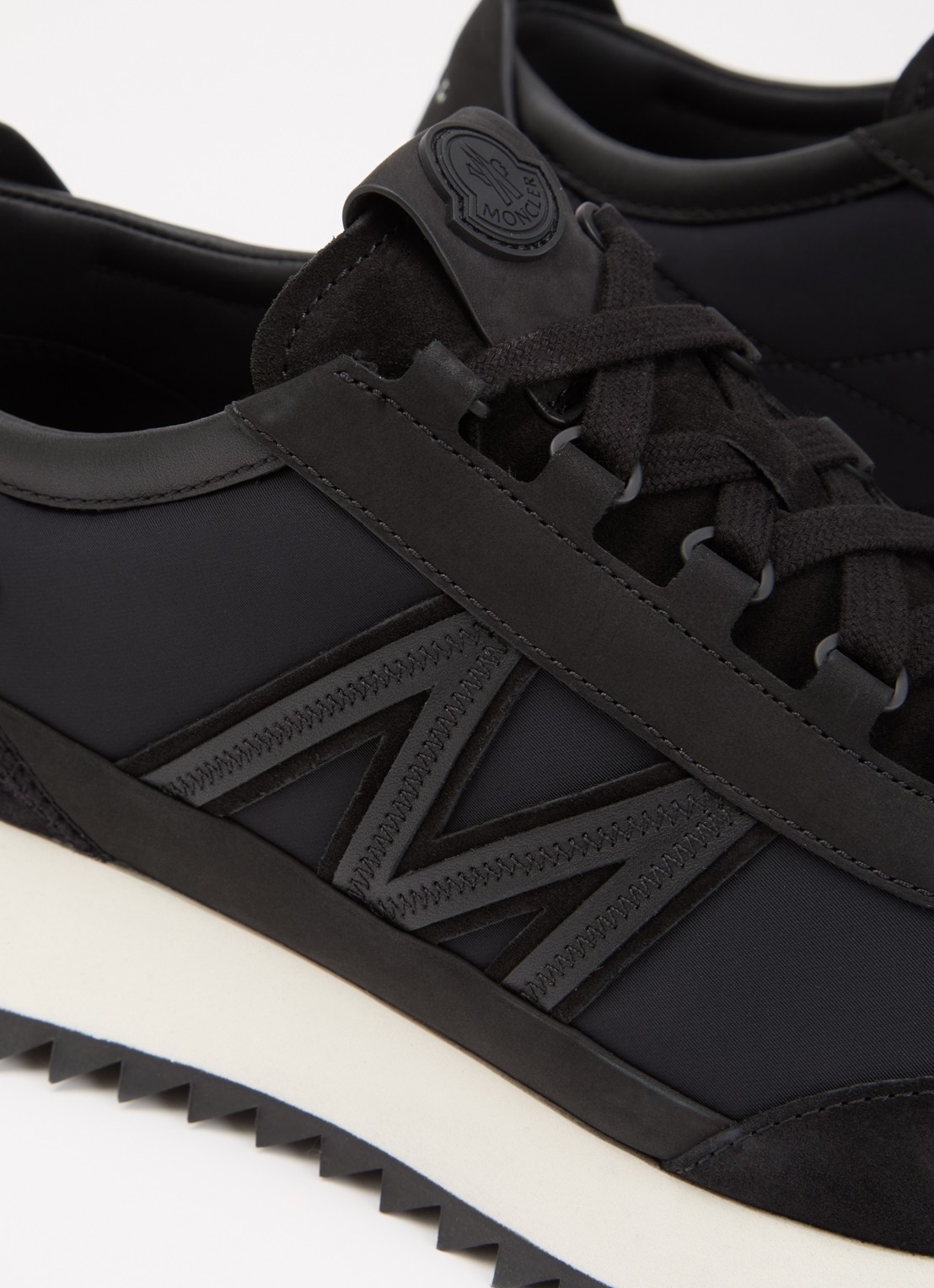 Moncler Pacey2 sneaker met suède details en logo - detail 5 zwart