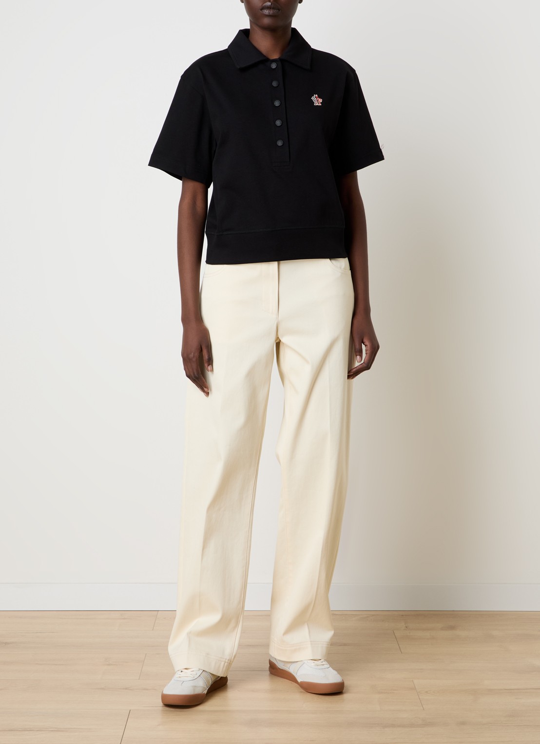 Moncler Polo met logoborduring - voorkant 2 zwart