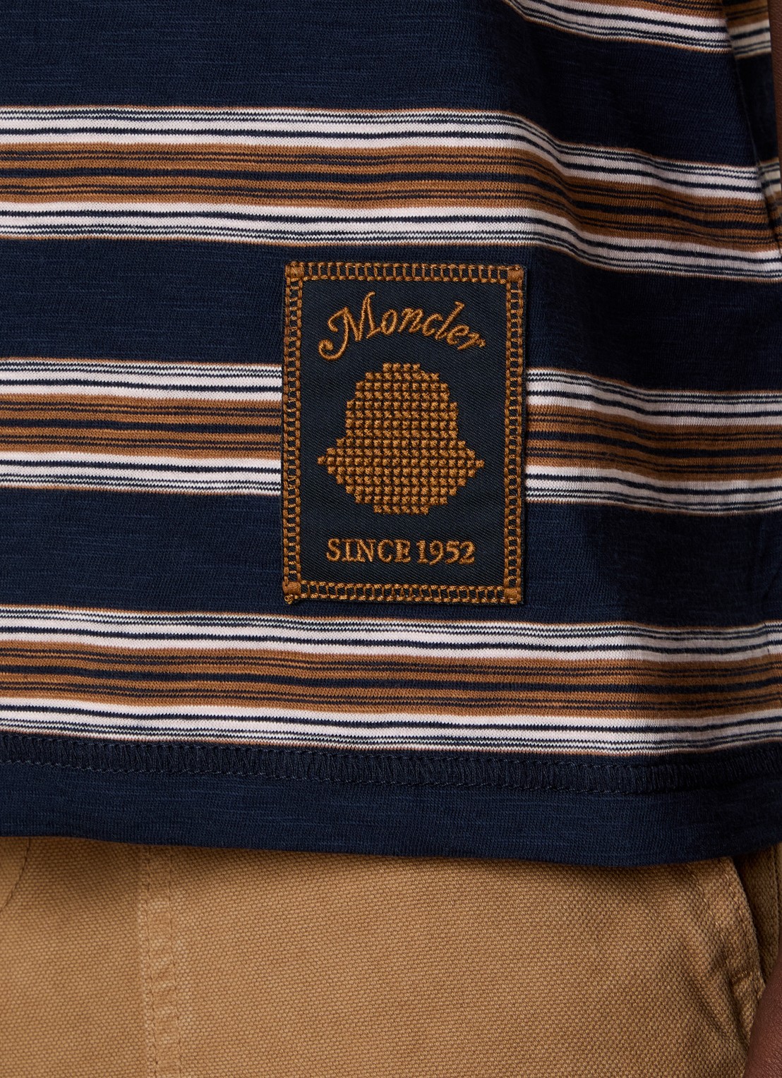 Moncler Polo met streepprint en logopatch - detail 3 donkerblauw