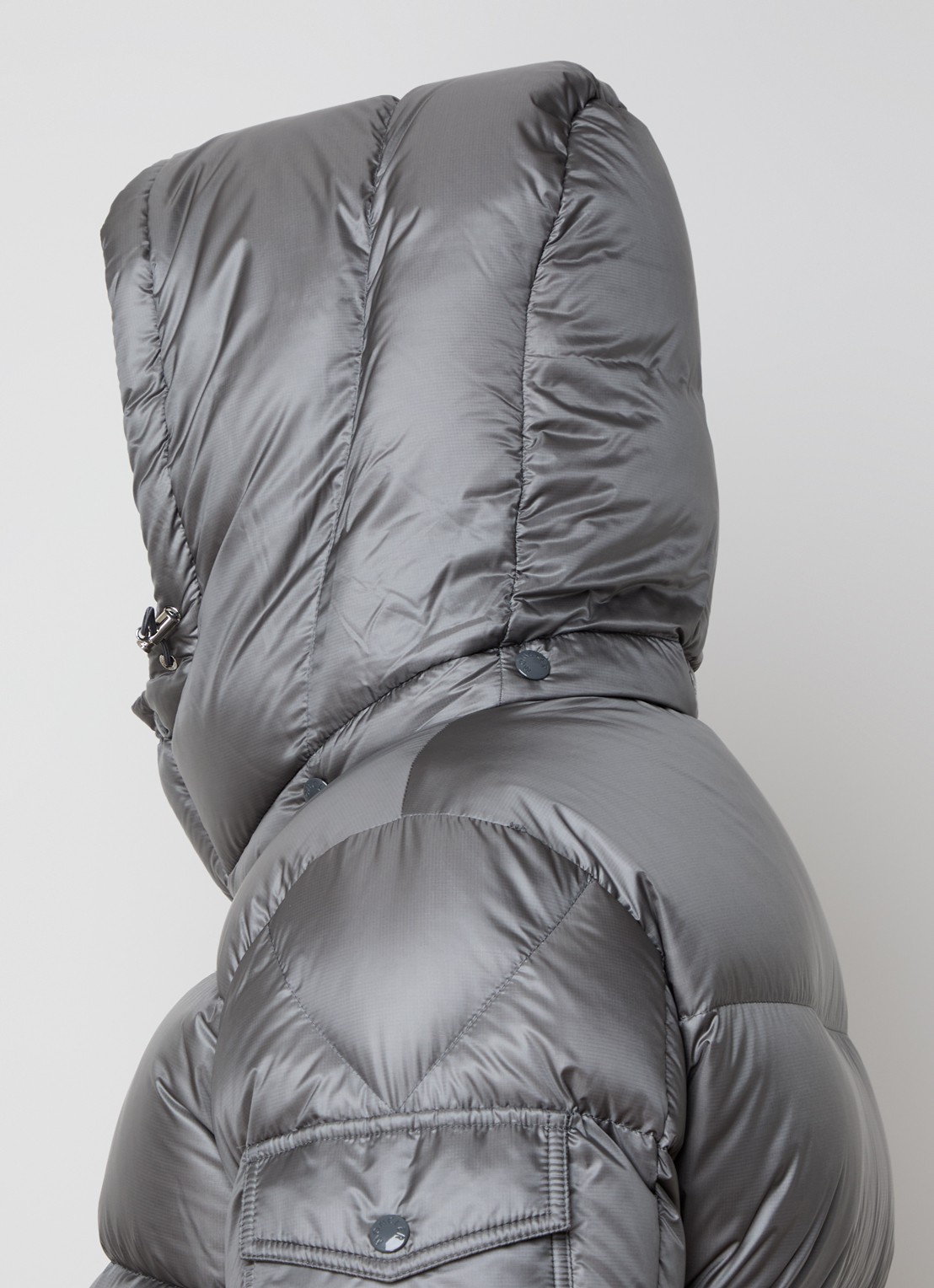 Moncler Puffer jack met donsvulling en ritszakken - detail 6 lichtgrijs
