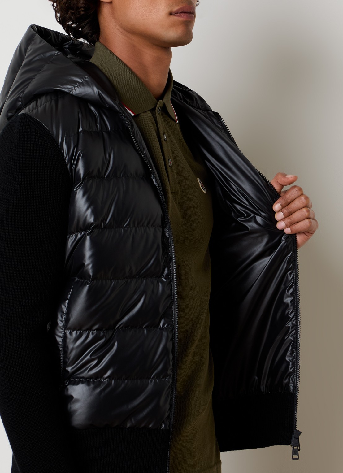 Moncler Puffer jack met donsvulling en steekzakken - detail 6 zwart