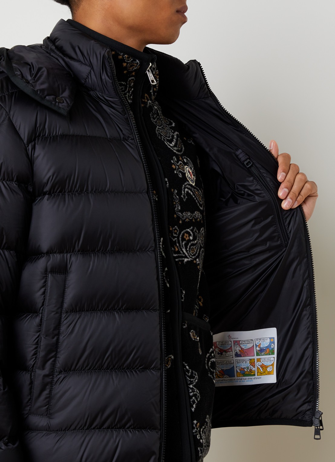 Moncler Ravenlock puffer jack met donsvulling en afneembare capuchon - detail 5 zwart