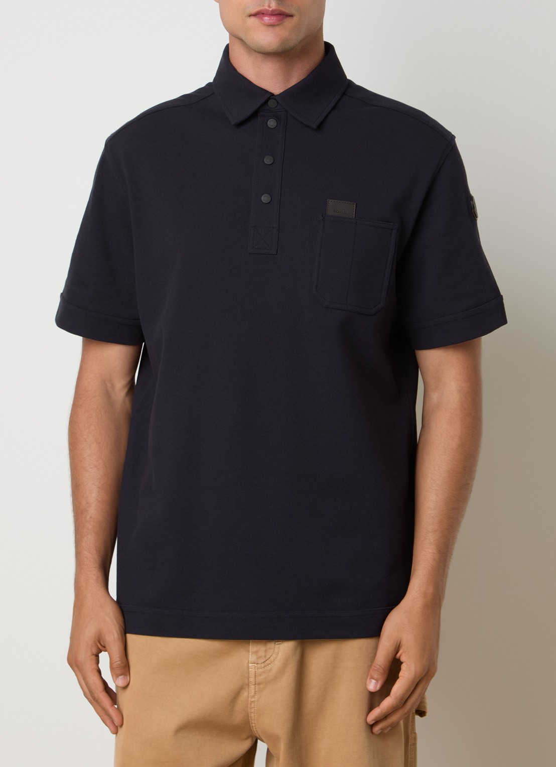 Moncler Regular fit polo van piqué katoen met borstzak - detail 3 donkerblauw