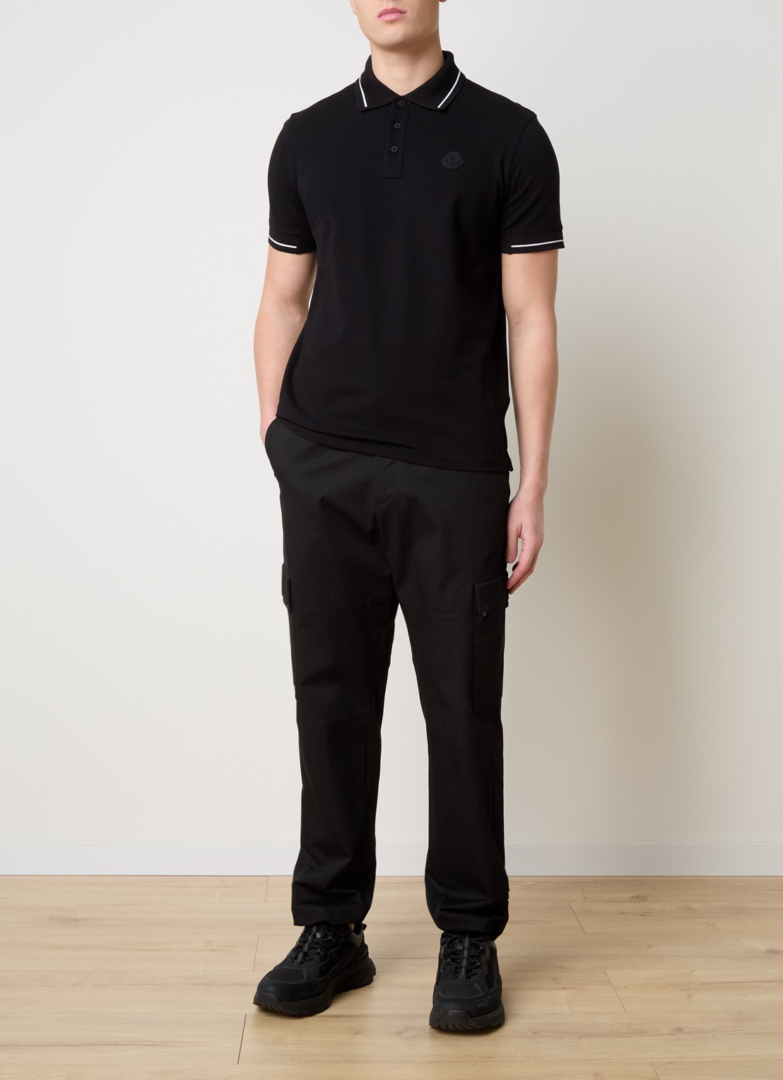 Moncler Regular fit polo van piqué katoen met logo - voorkant 2 zwart