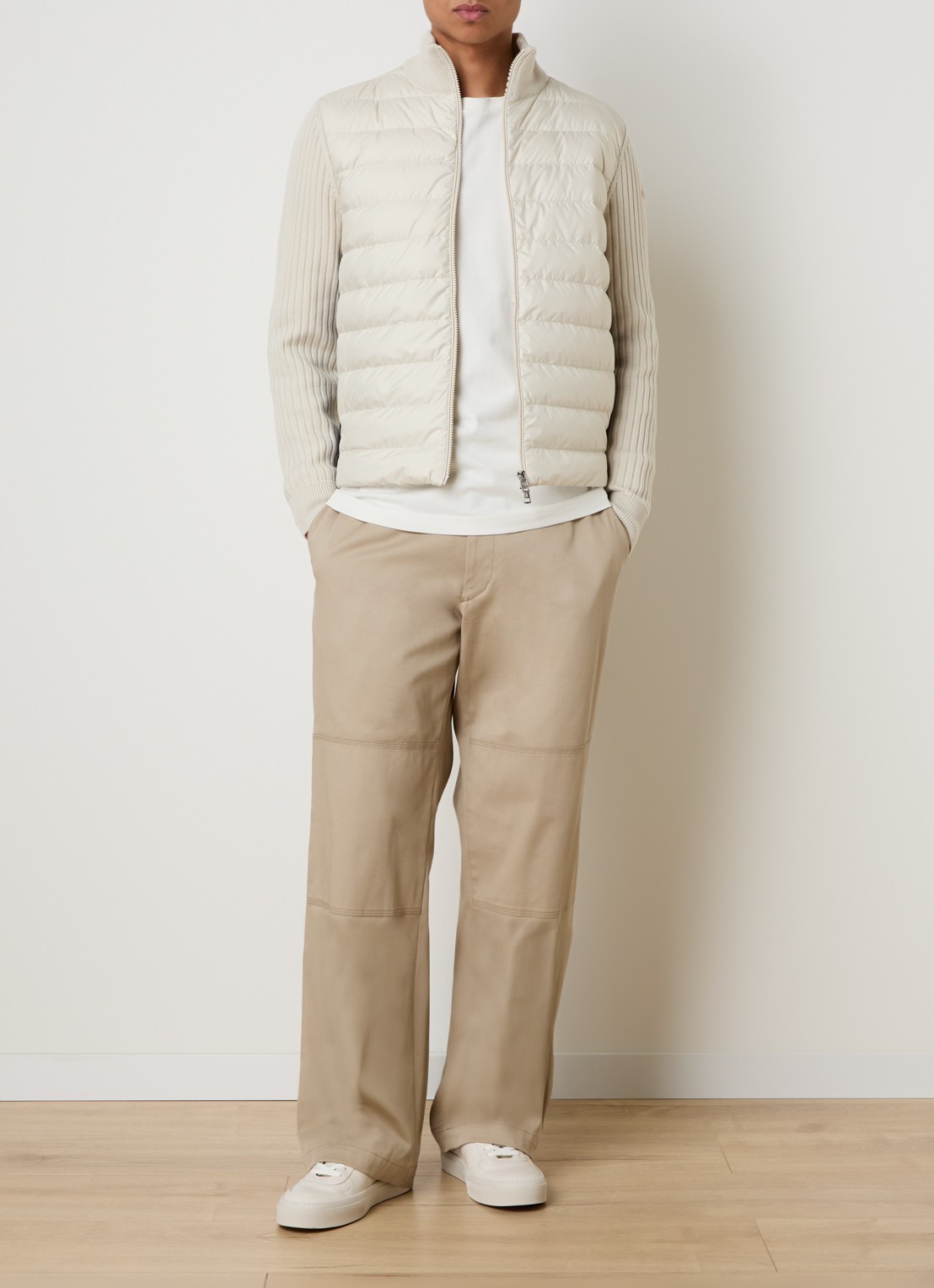Moncler Ribgebreid vest met gewatteerd voorpand en logo - voorkant 6 vanillegeel
