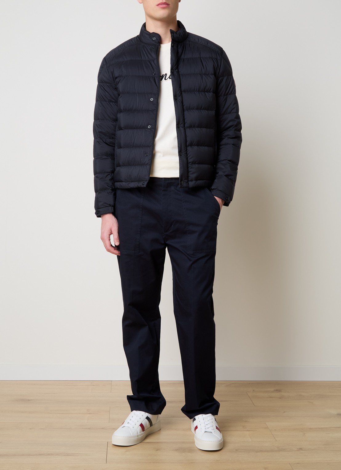 Moncler Selves gewatteerde jas met capuchon en ritszakken - voorkant 6 donkerblauw