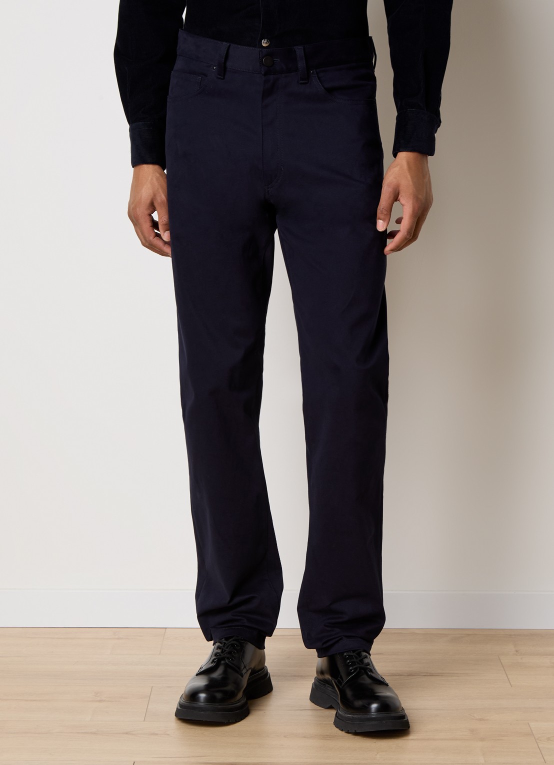 Moncler Slim fit chino met steekzakken - detail 4 donkerblauw