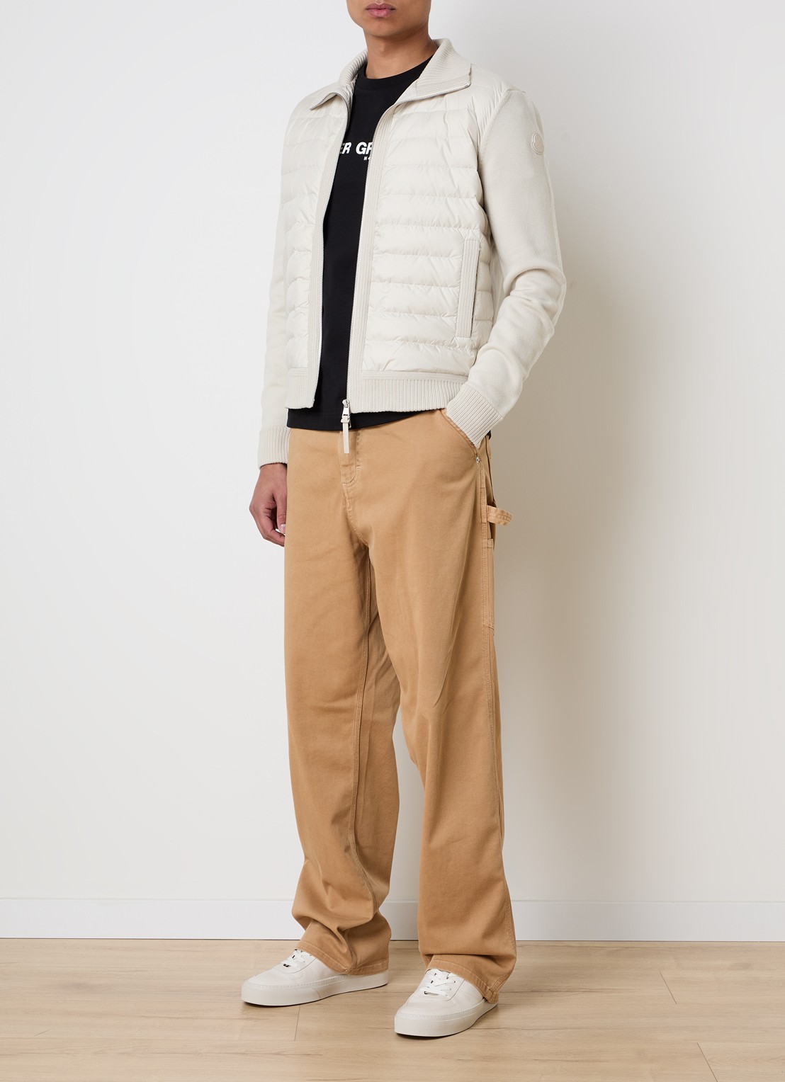 Moncler Straight fit broek met steekzakken en logo - voorkant 6 camel