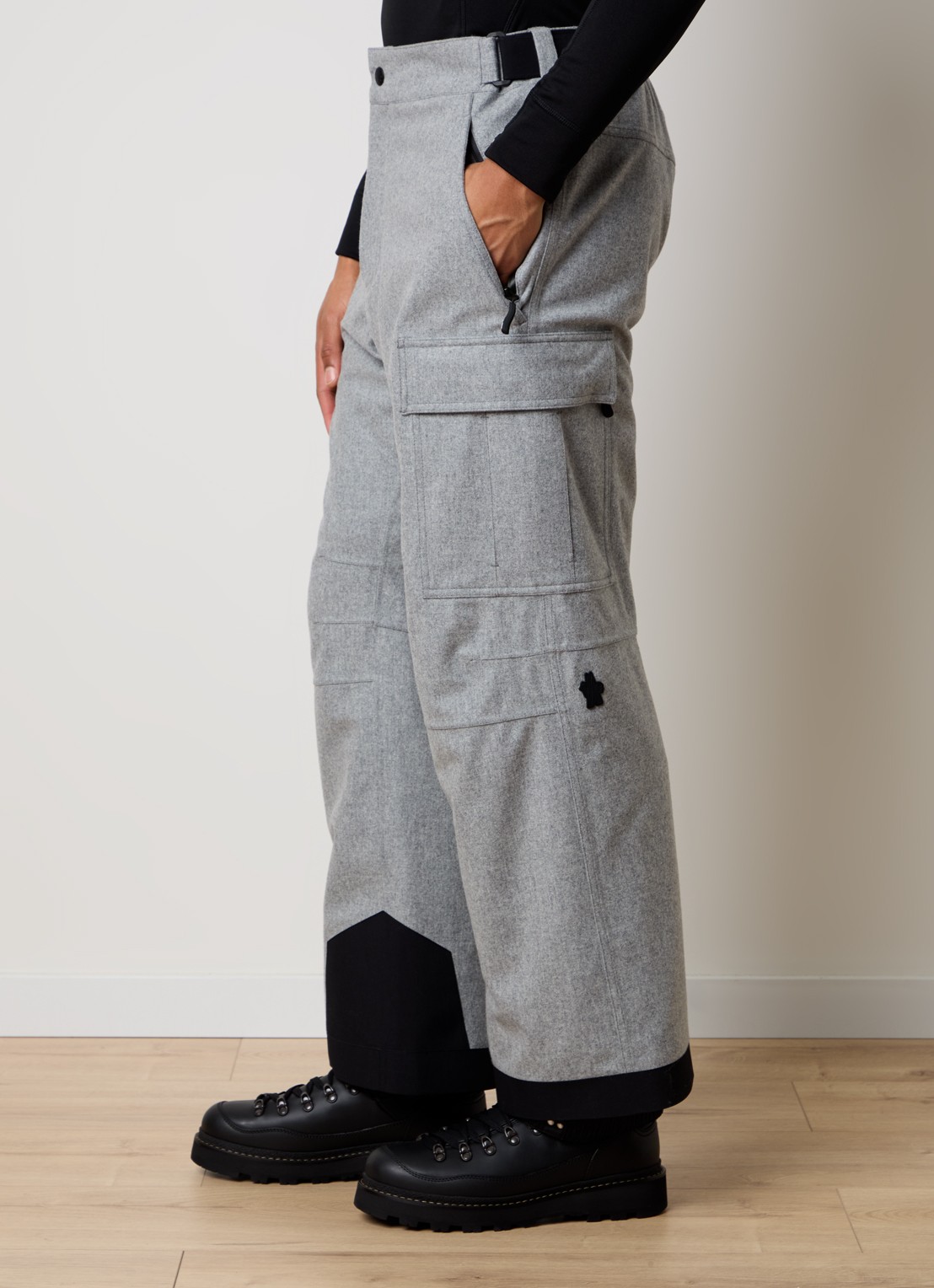 Moncler Straight fit ski-broek van scheerwol met klepzakken - detail 5 grijsmele