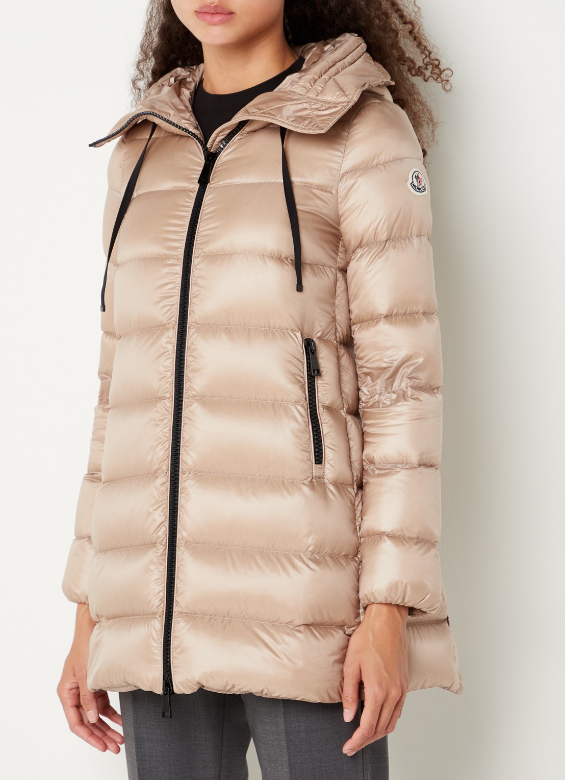 Moncler Suyen puffer jas met donsvulling - detail 4 beige