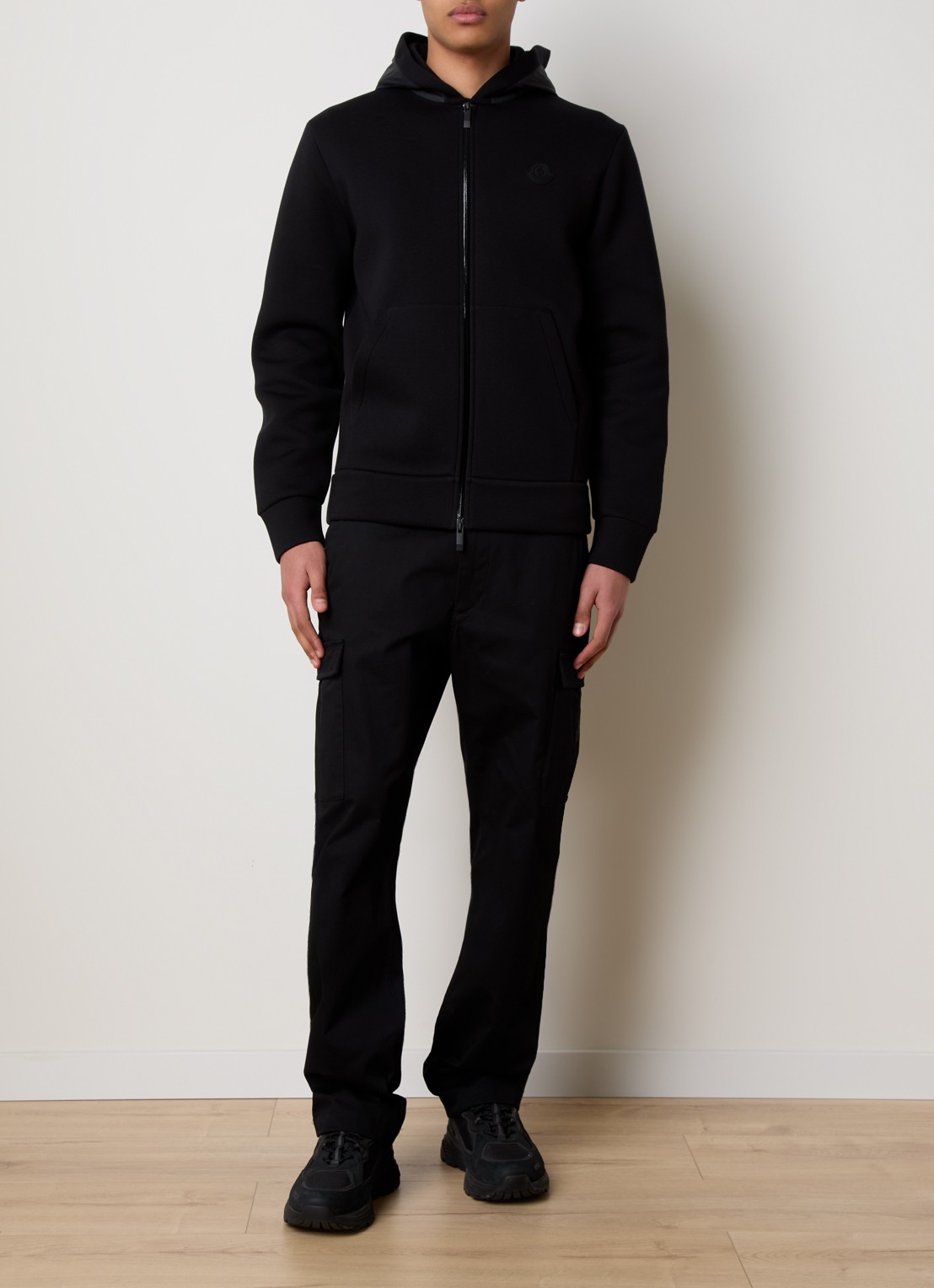 Moncler Sweatvest met capuchon en logo - voorkant 3 zwart