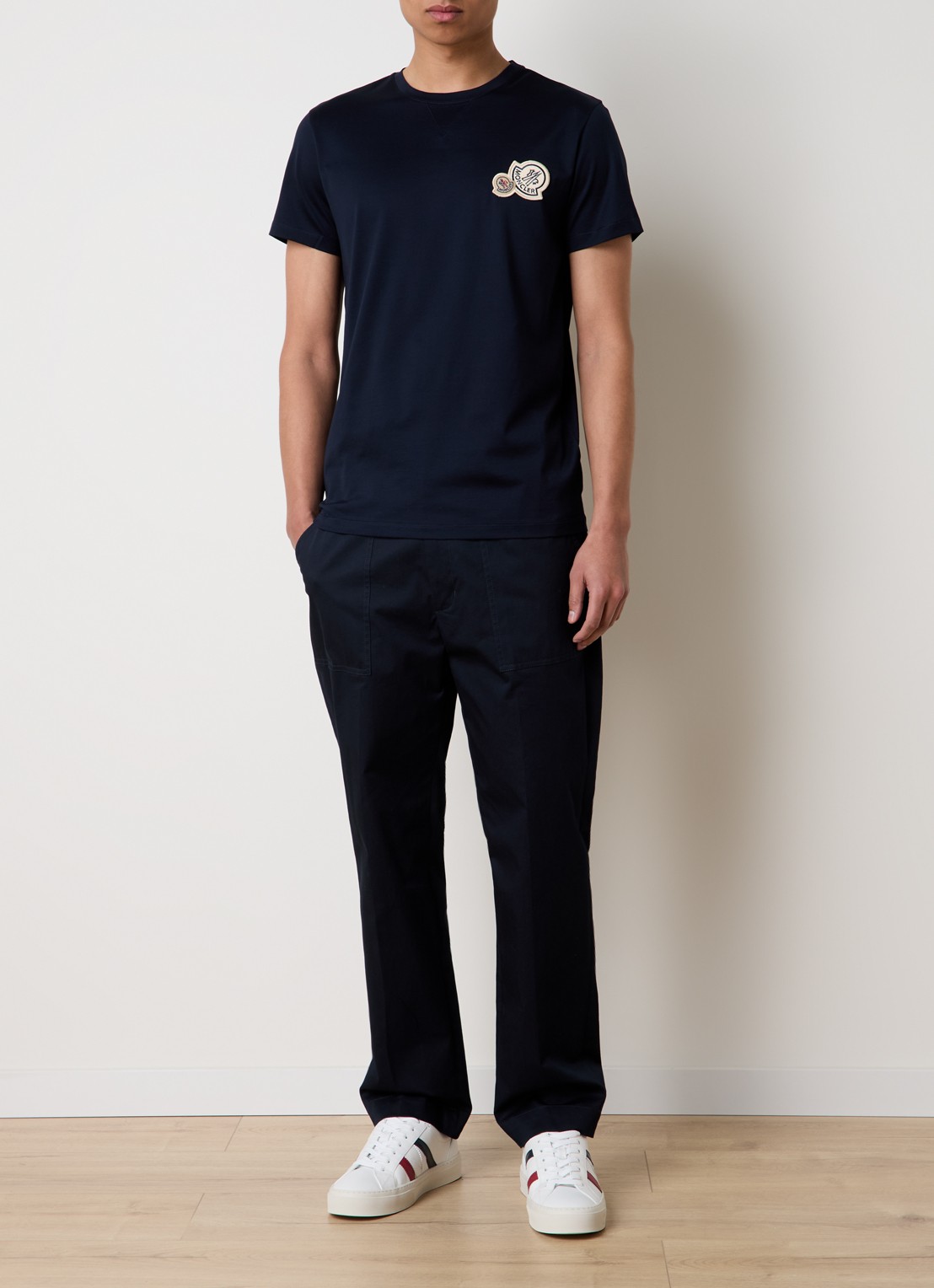 Moncler T-shirt met logo - voorkant 5 donkerblauw