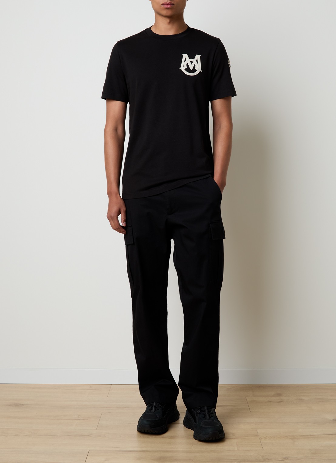 Moncler T-shirt met logoborduring - voorkant 3 zwart