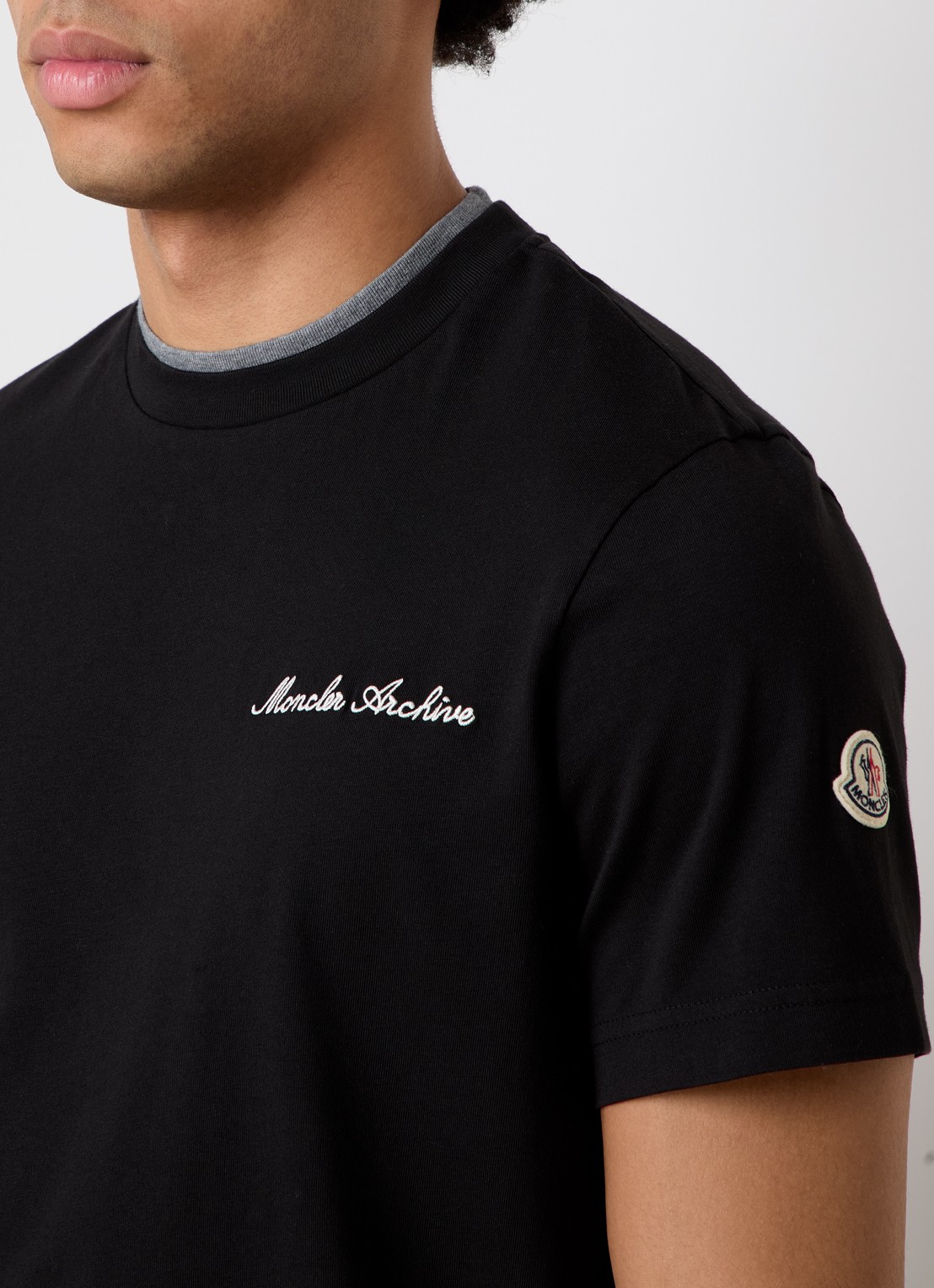 Moncler T-shirt met logoborduring - detail 5 zwart