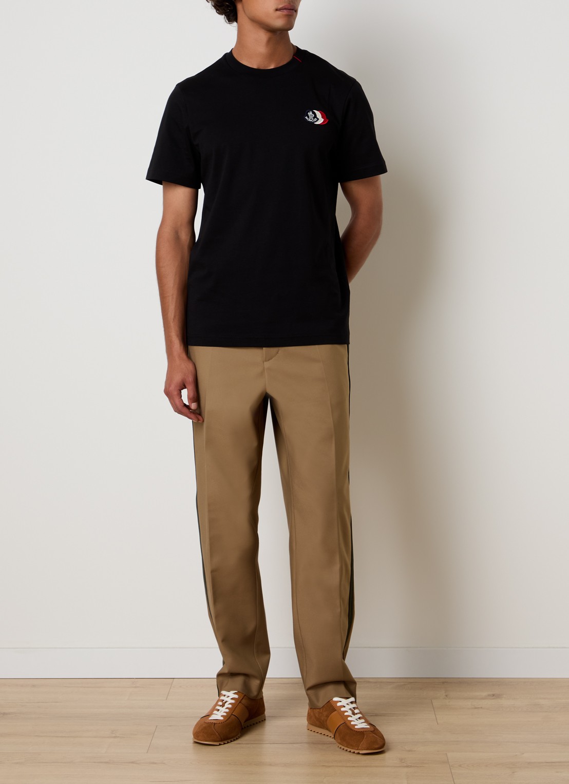 Moncler T-shirt met logoborduring - voorkant 5 zwart
