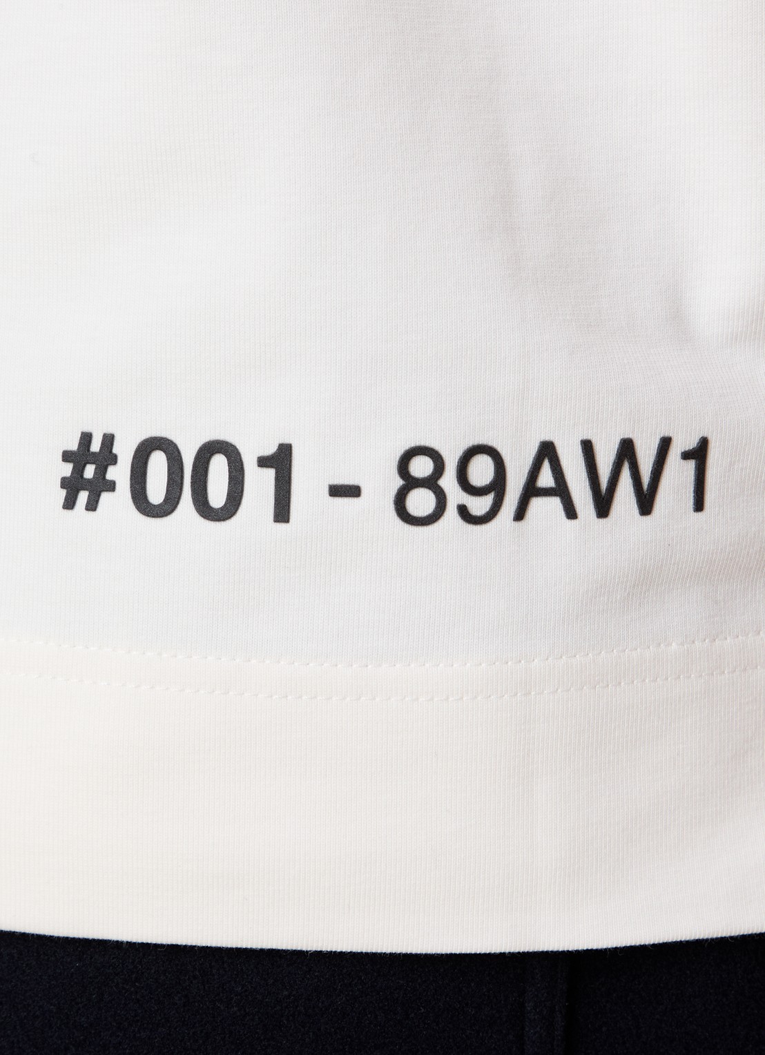 Moncler T-shirt met logoprint - detail 5 gebroken wit
