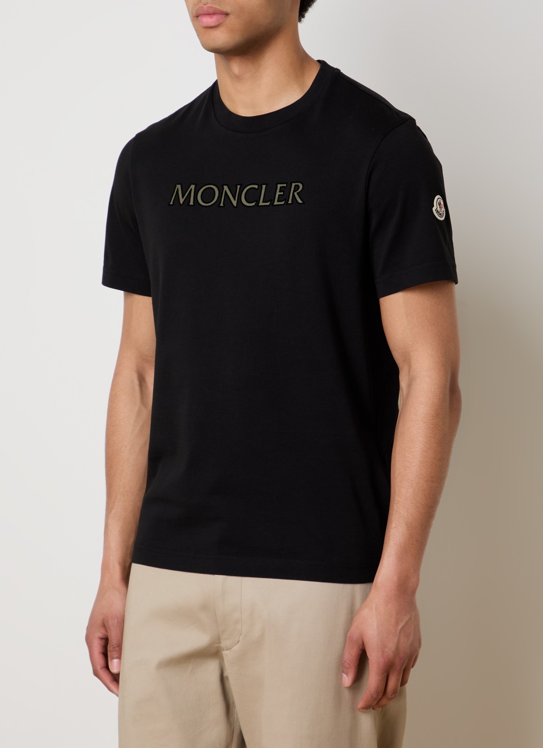 Moncler T-shirt met logoprint - detail 3 zwart