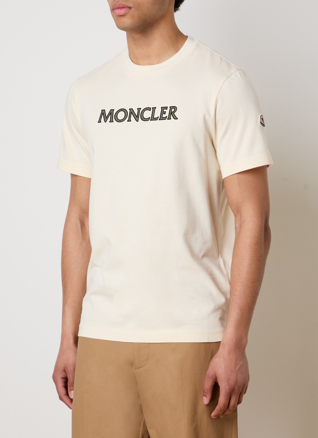 Moncler T-shirt met logoprint - detail creme