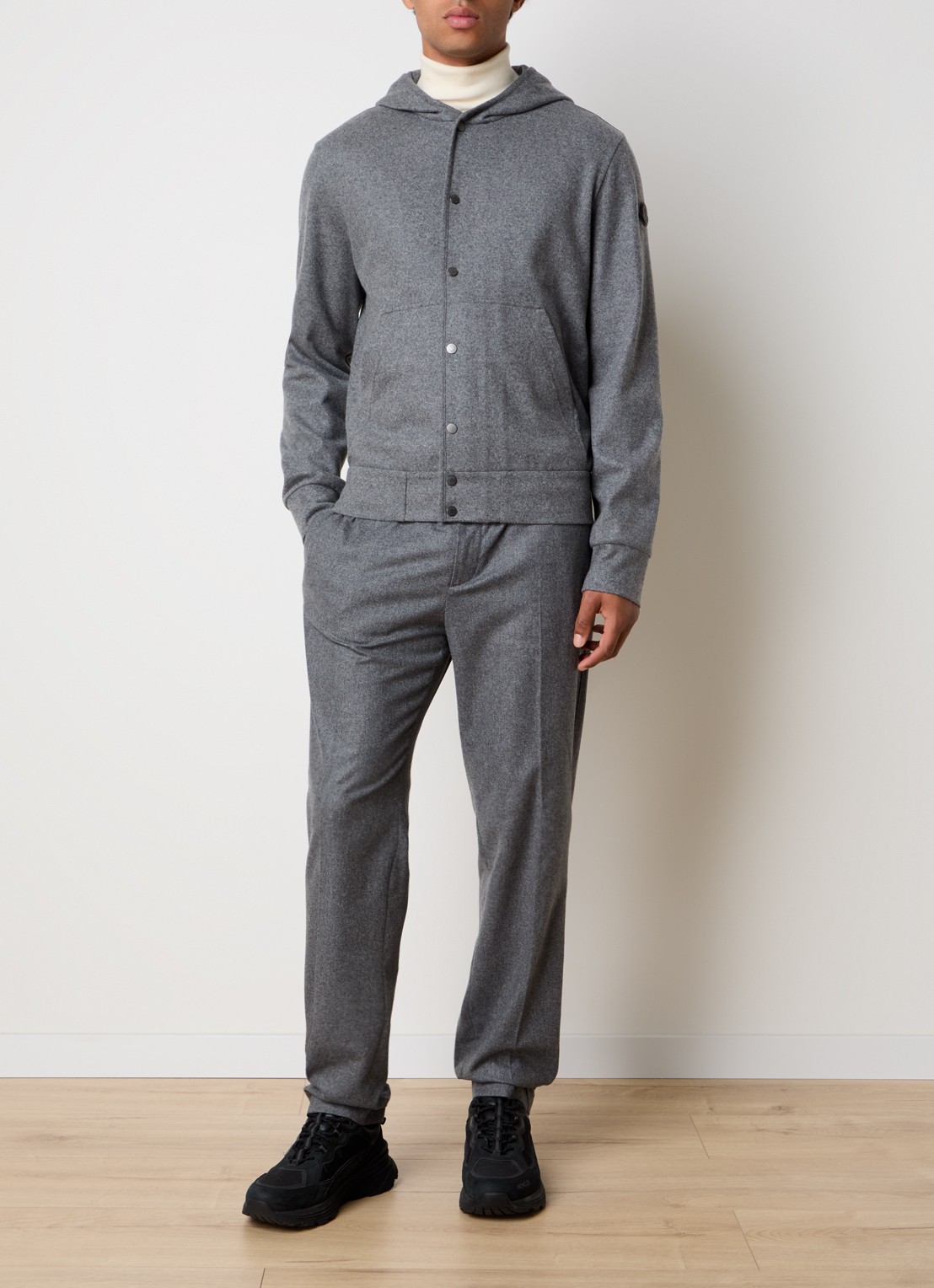 Moncler Tapered fit pantalon in kasjmierblend met trekkoord - voorkant 6 donkergrijs