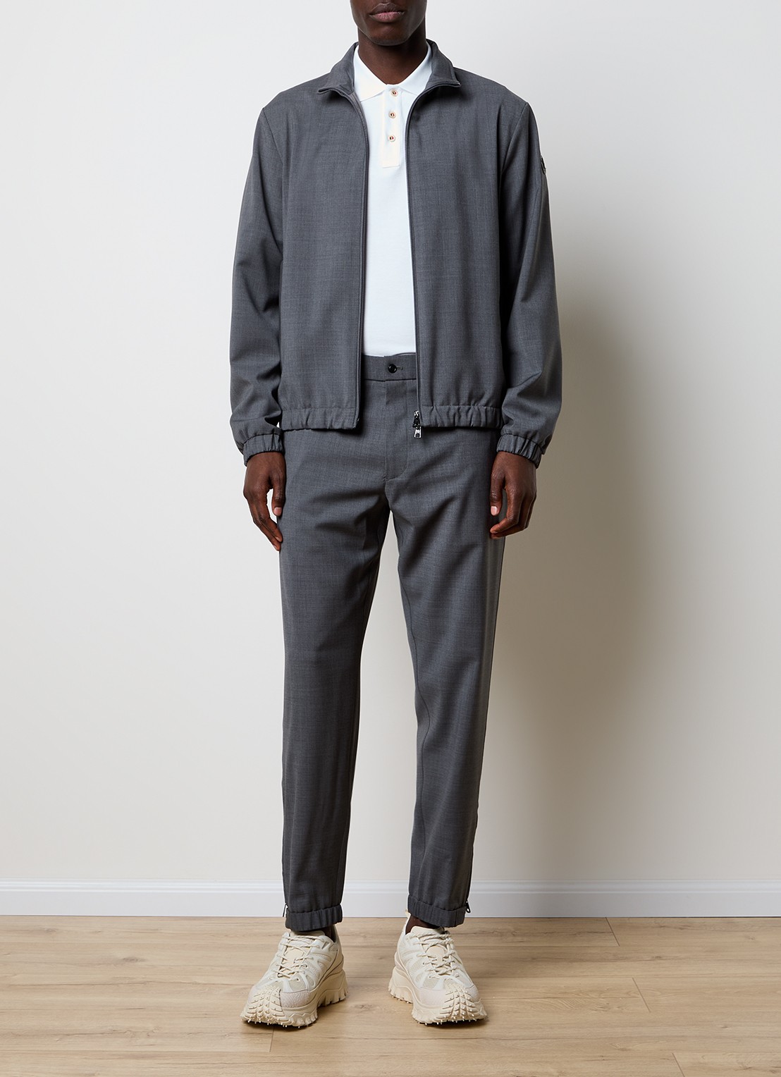 Moncler Tapered fit pantalon van wol - voorkant 2 grijs