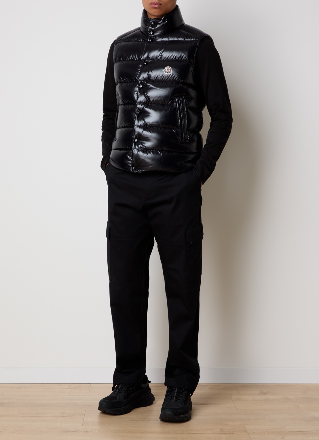 Moncler Tibb gewatteerde bodywarmer met logo - voorkant 2 zwart