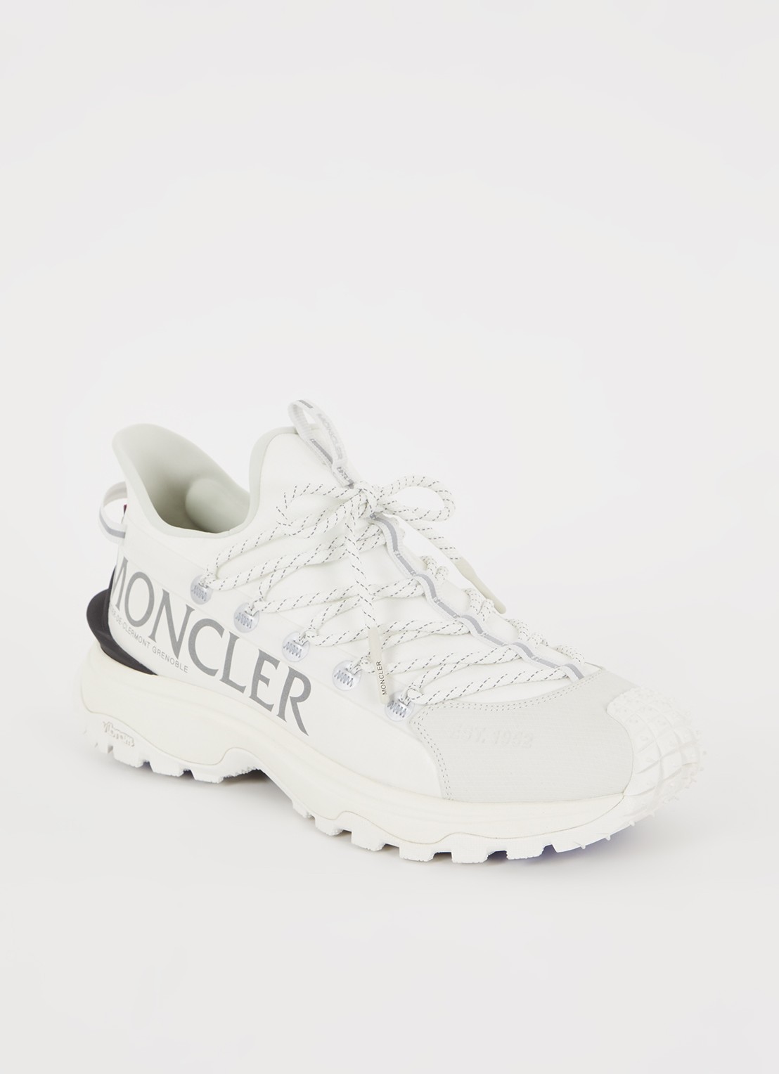 Moncler Trailgrip Lite 2 sneaker met logo - voorkant 6 gebroken wit