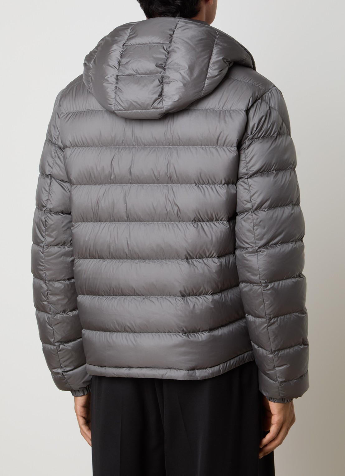 Moncler Verith pufferjack met donsvulling en afneembare capuchon - achterkant grijs