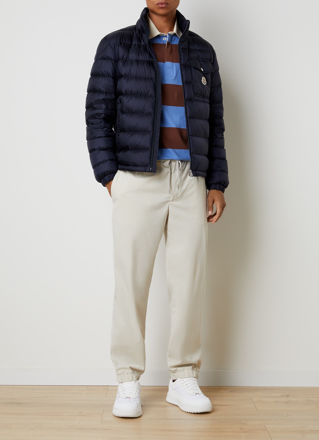 Moncler Verith pufferjack met donsvulling en afneembare capuchon - voorkant 6 donkerblauw